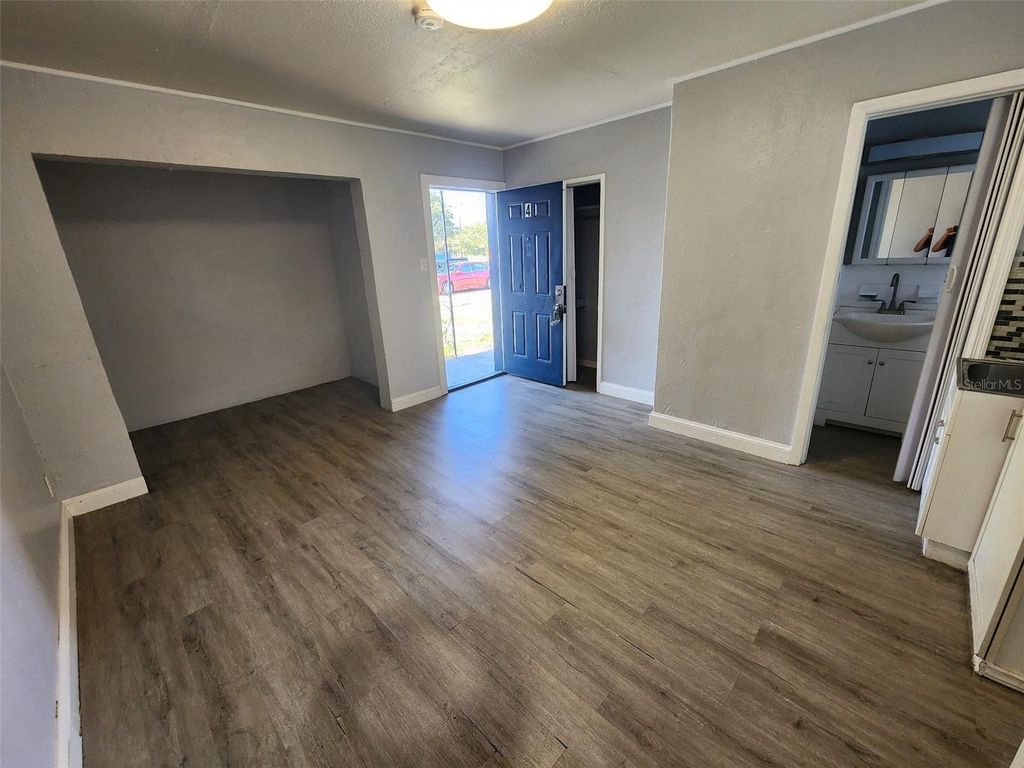 Photo of 407 S Jupiter Avenue #4, Clearwater, FL 33755 (MLS # TB8476925)