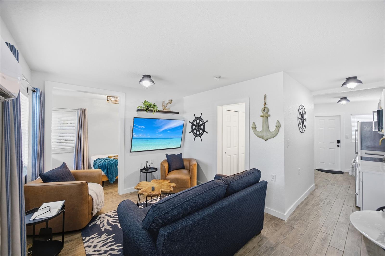 16 PARADISE LANE 107