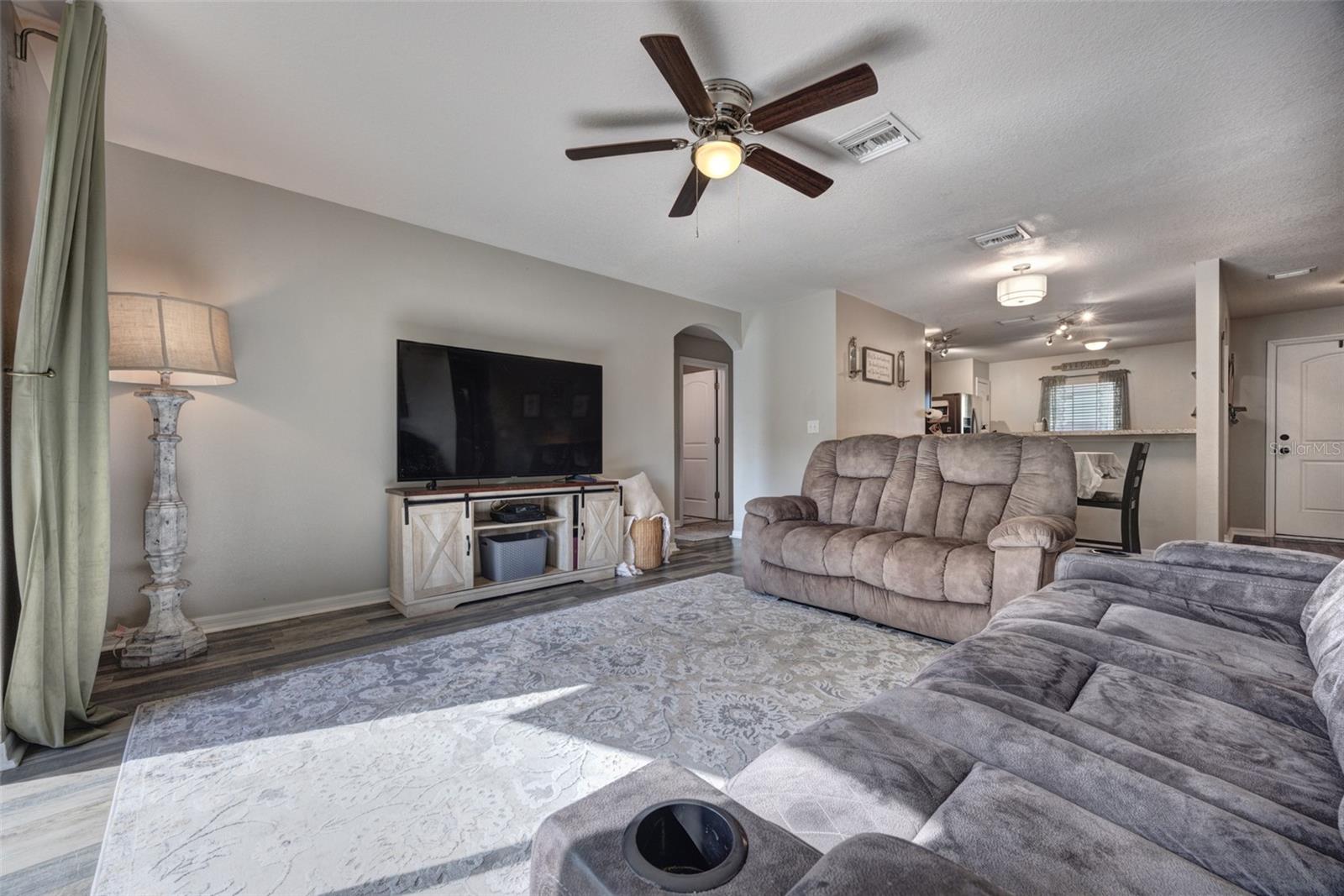 HIGHLANDS F - Residential