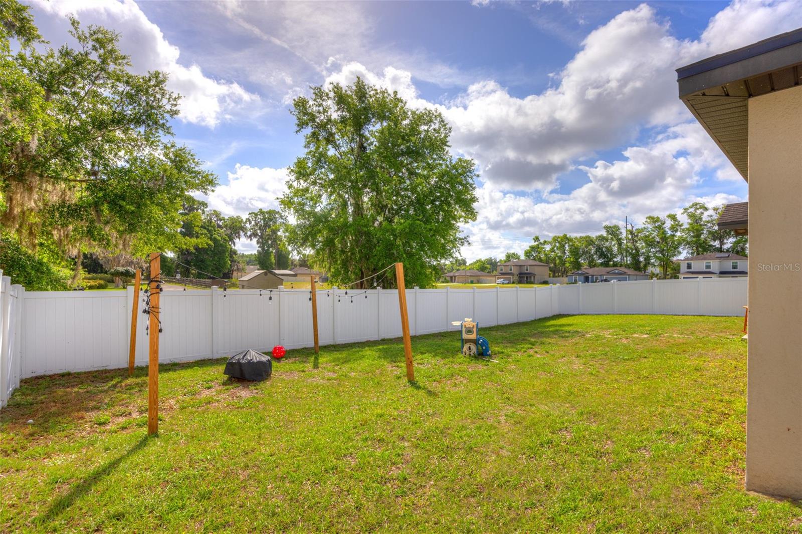 HIGHLANDS F - Residential