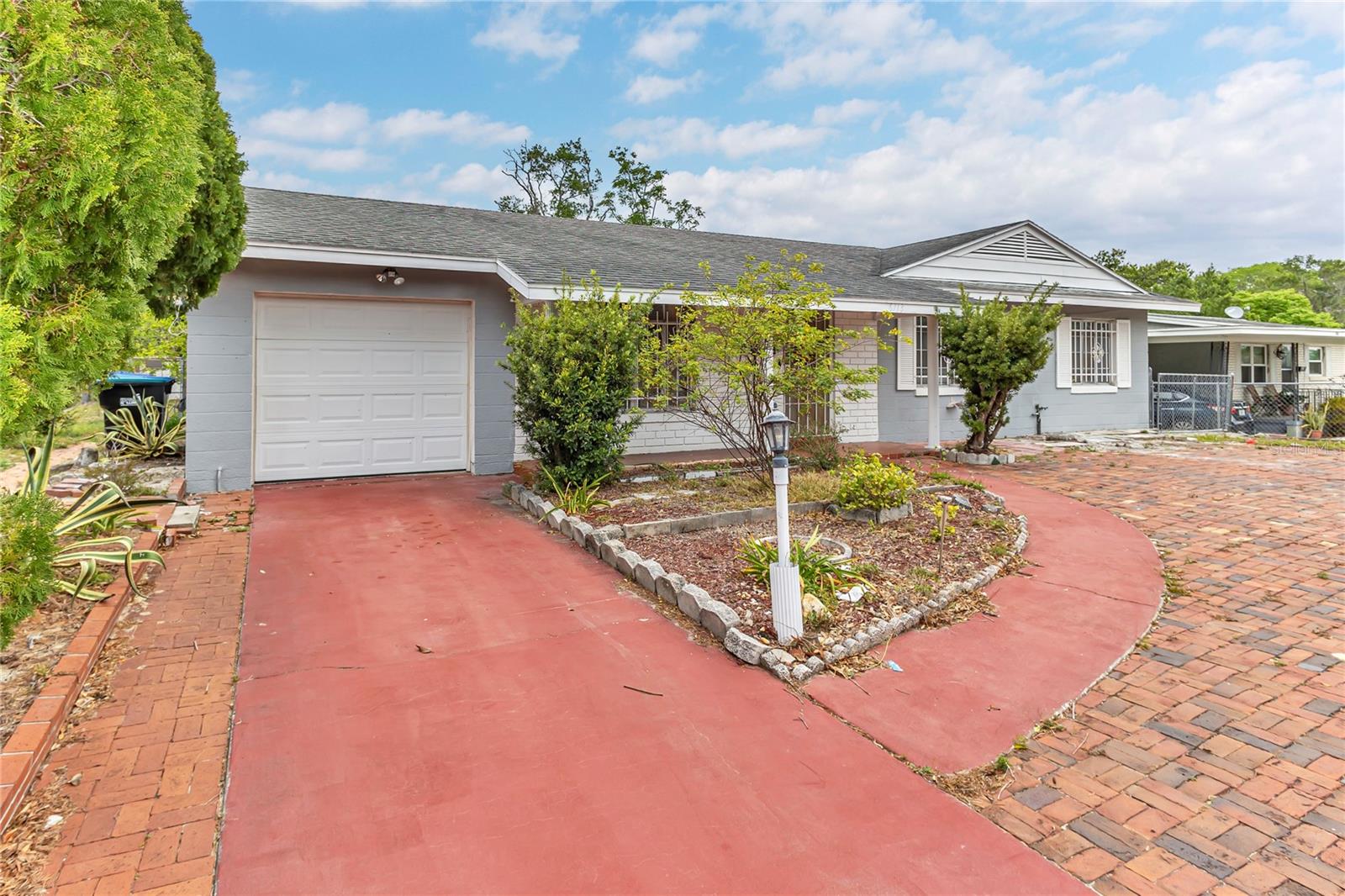 6113 BALBOA DRIVE