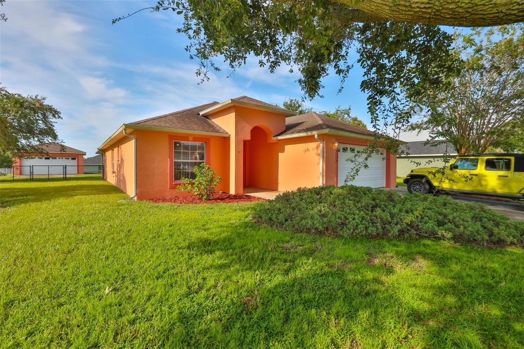 Photo of 10239 Dusty Hill Loop, Dade City, FL 33525 (MLS # TB8416825)