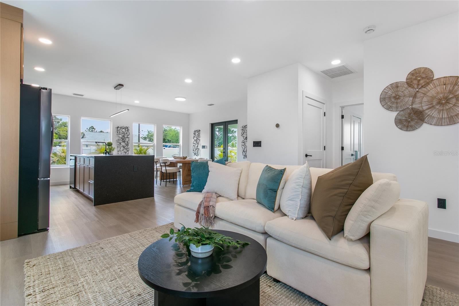 Search Properties for Sale 4 4613 QUEENSBORO AVENUE S