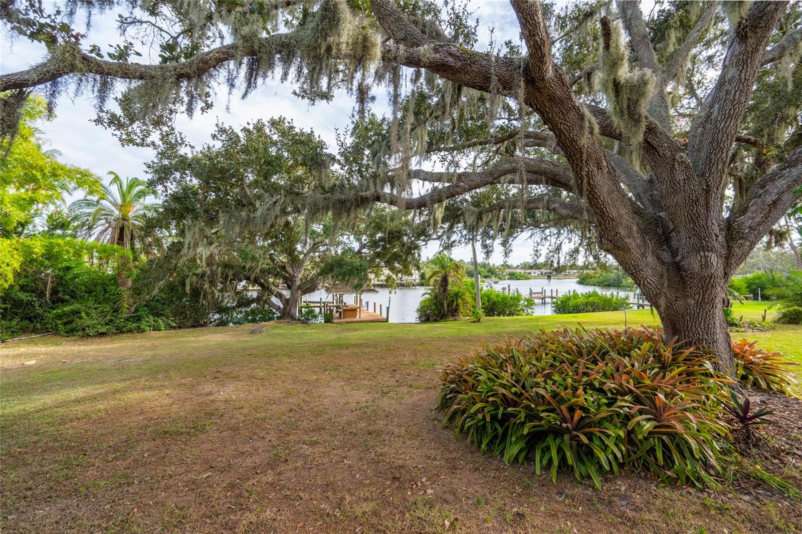 RIVERWOOD PARK REP - Residential