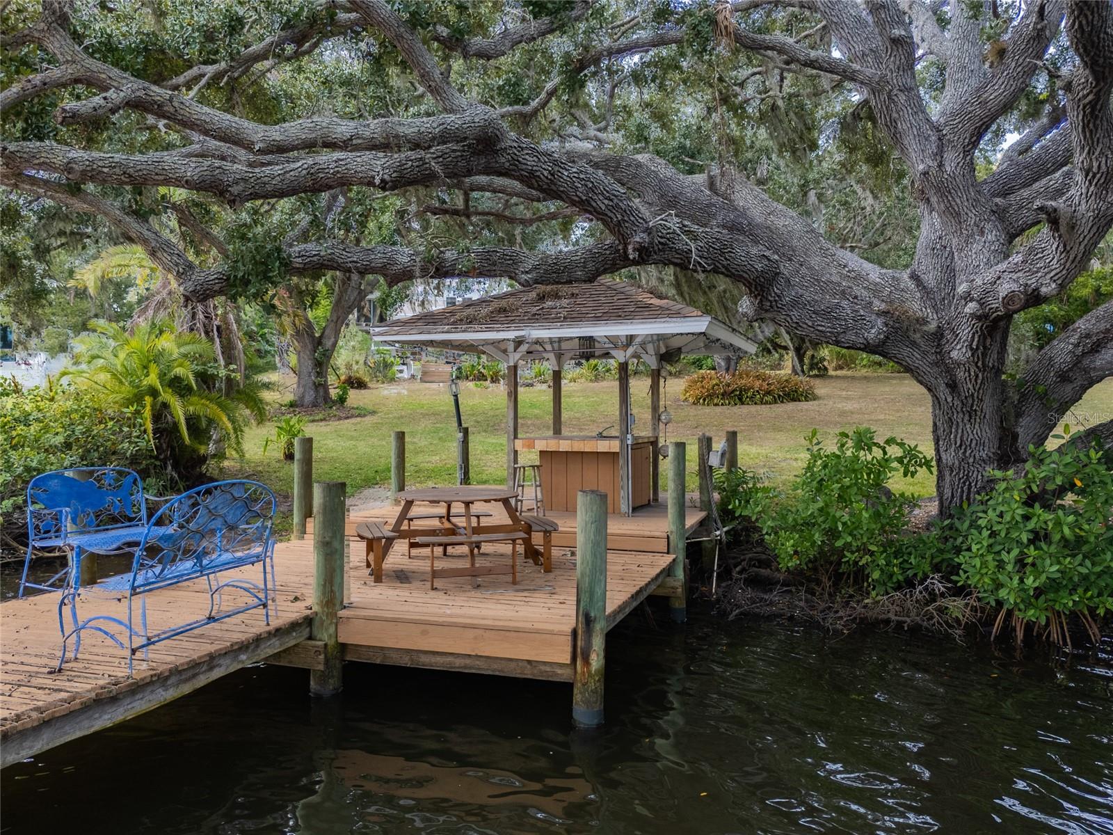 RIVERWOOD PARK REP - Residential