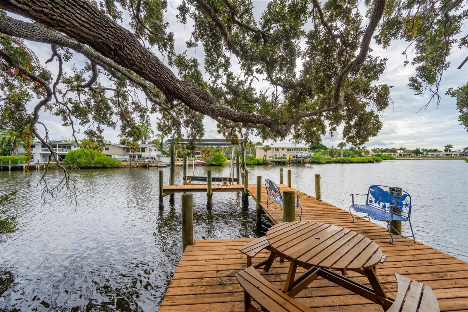 5155 RIVERWOOD AVENUE