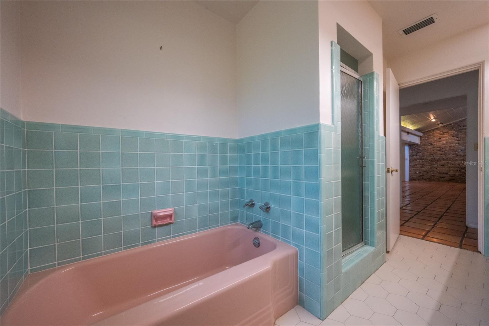 RIVERWOOD PARK REP - Residential