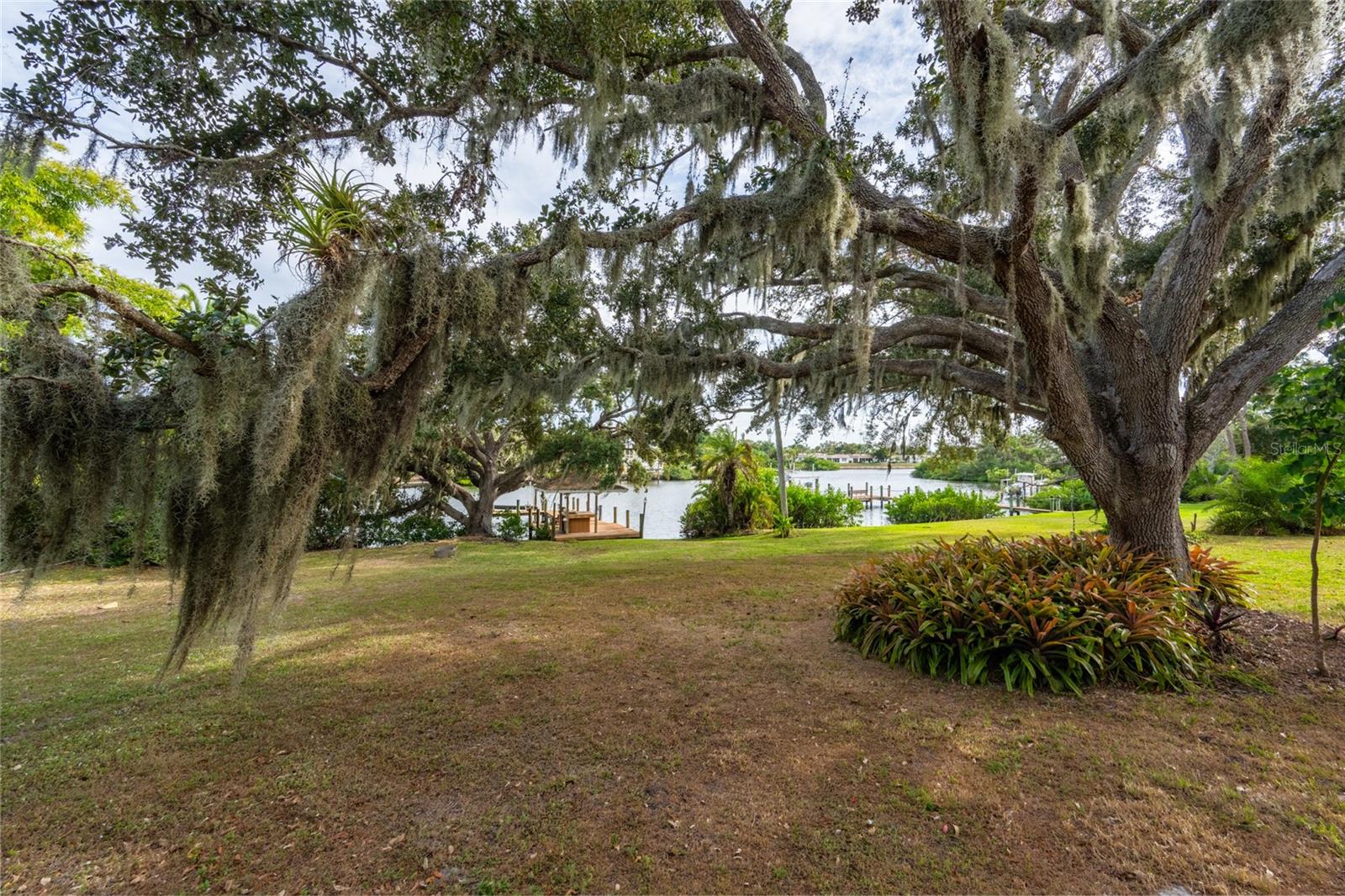 RIVERWOOD PARK REP - Residential