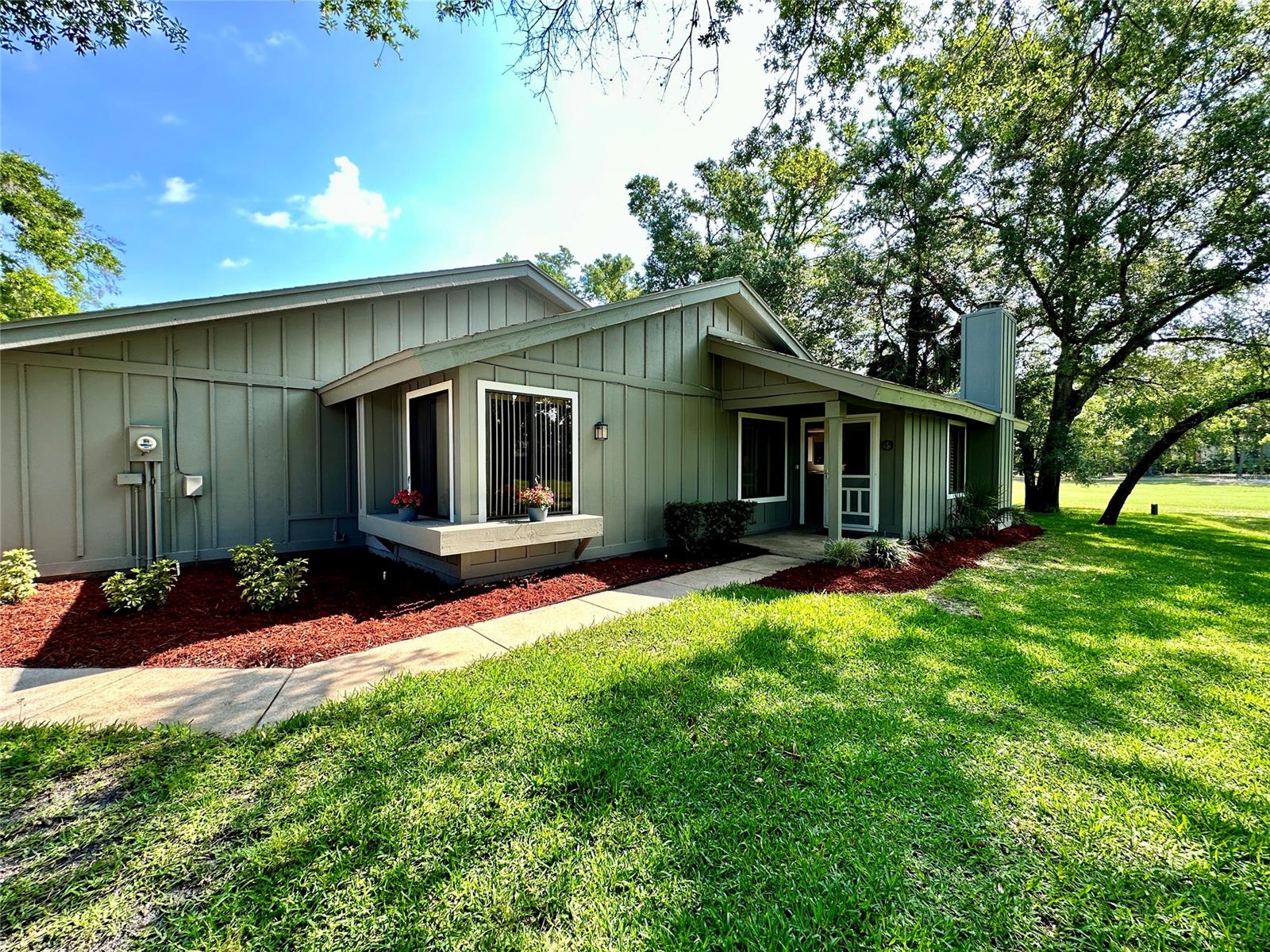 Spruce Creek Golf Villas Condo Ph 01-04 Units 01-5 - Residential