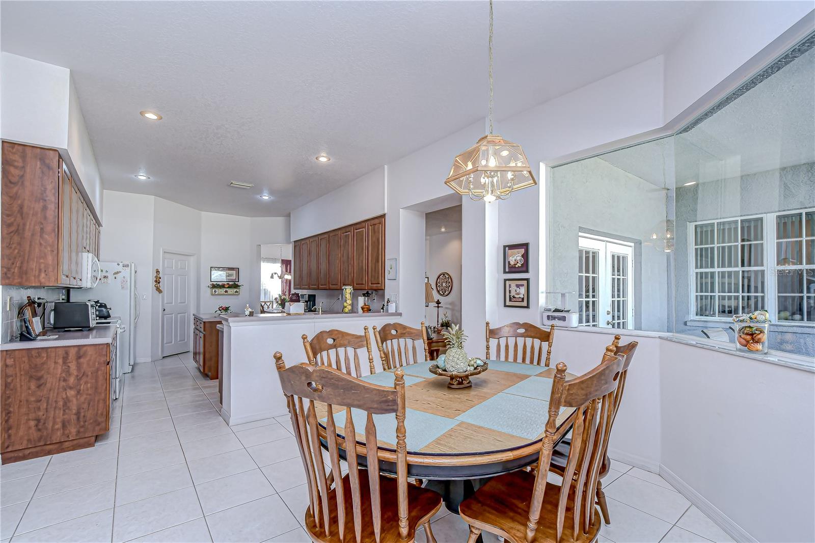 C T LEWIS ACRES - Residential