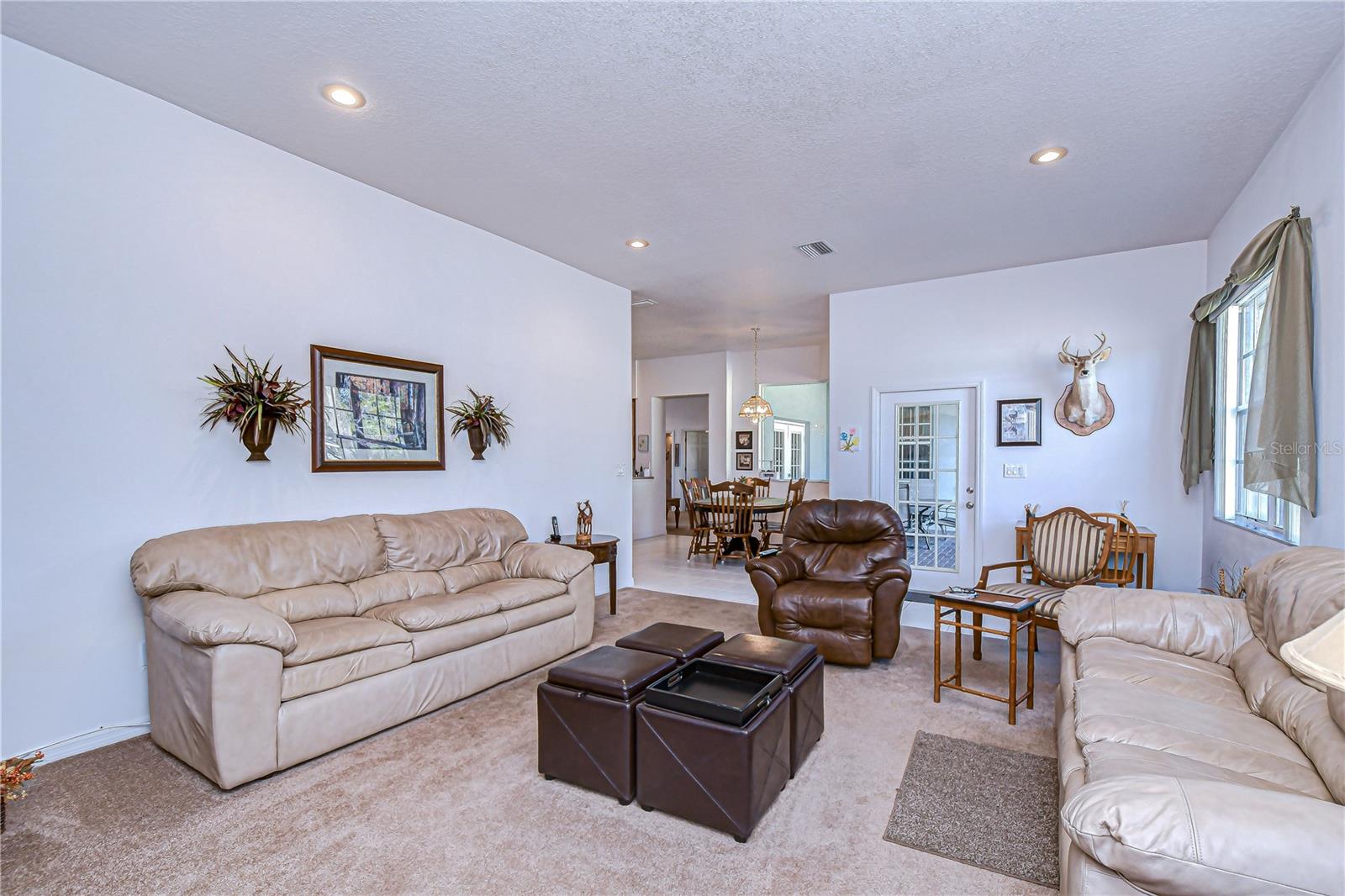 C T LEWIS ACRES - Residential