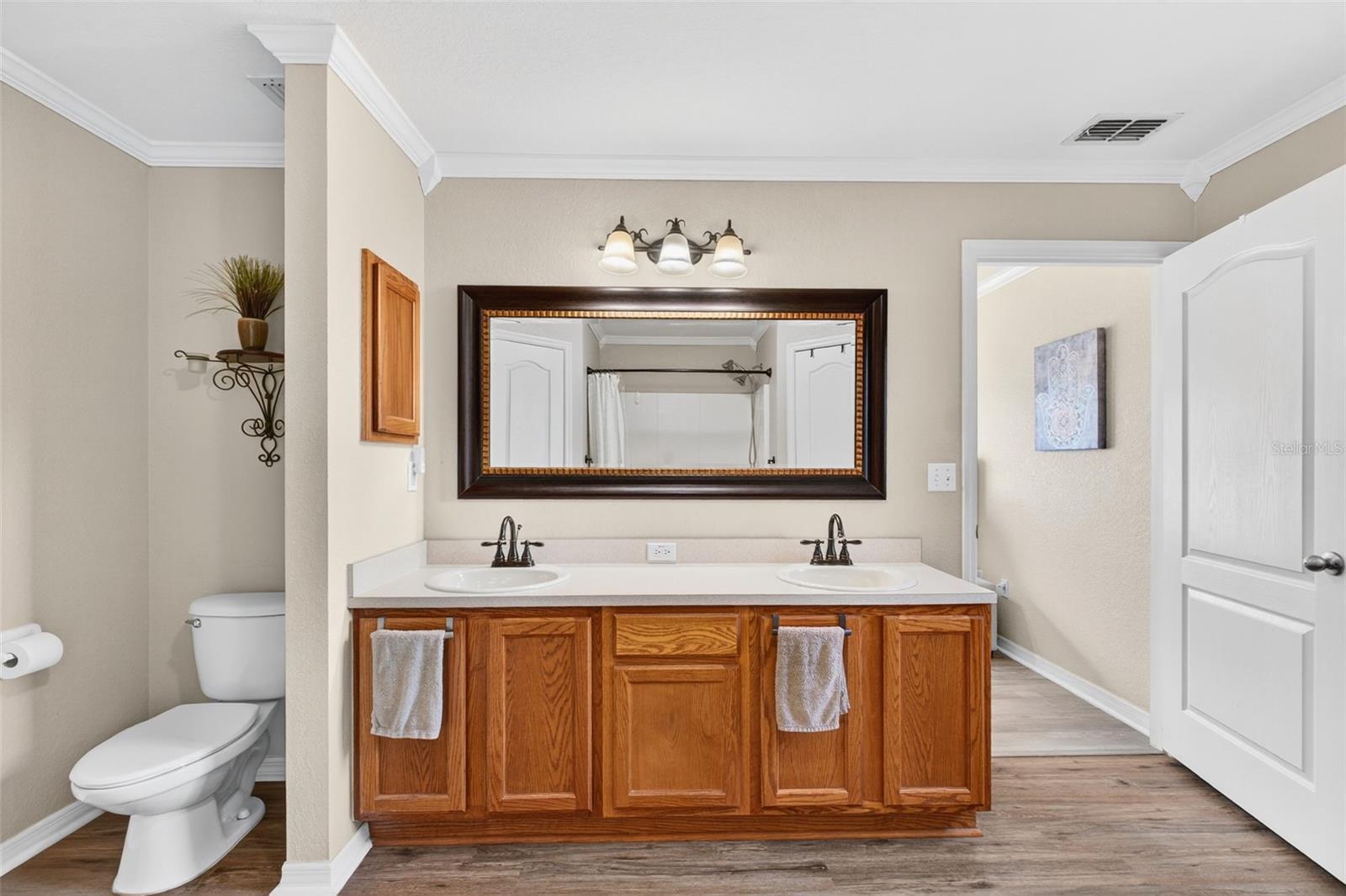 HUNTERS CROSSING PH 01 - Residential