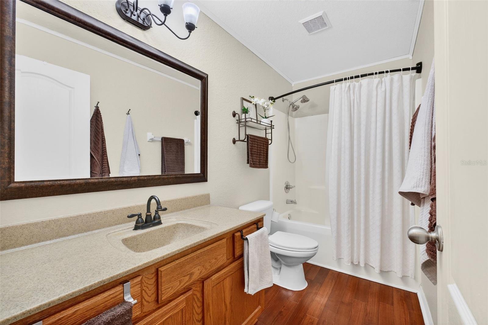 HUNTERS CROSSING PH 01 - Residential