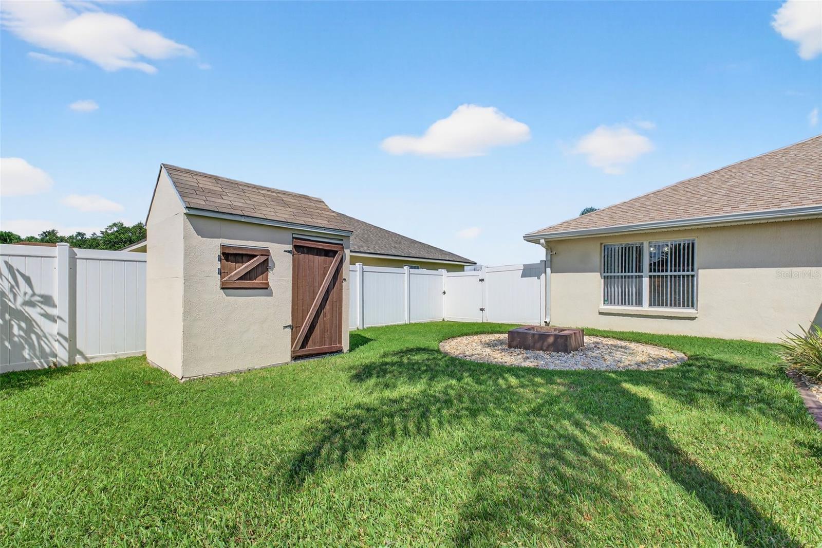 HUNTERS CROSSING PH 01 - Residential
