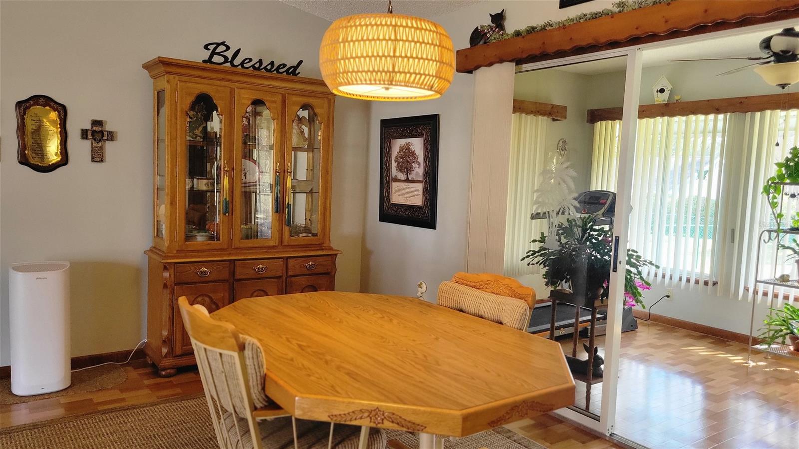 PALM CAY - Residential