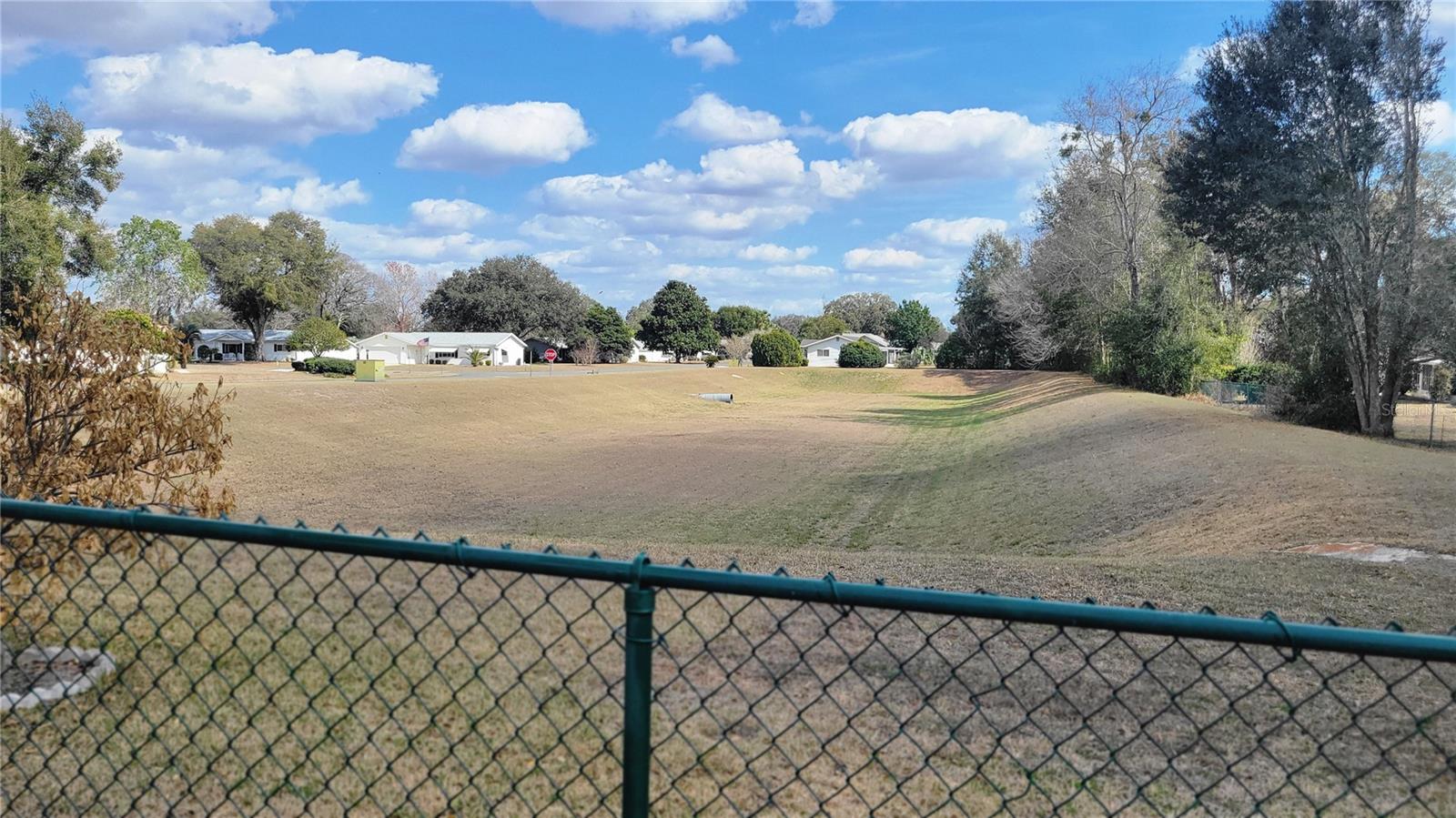 PALM CAY - Residential