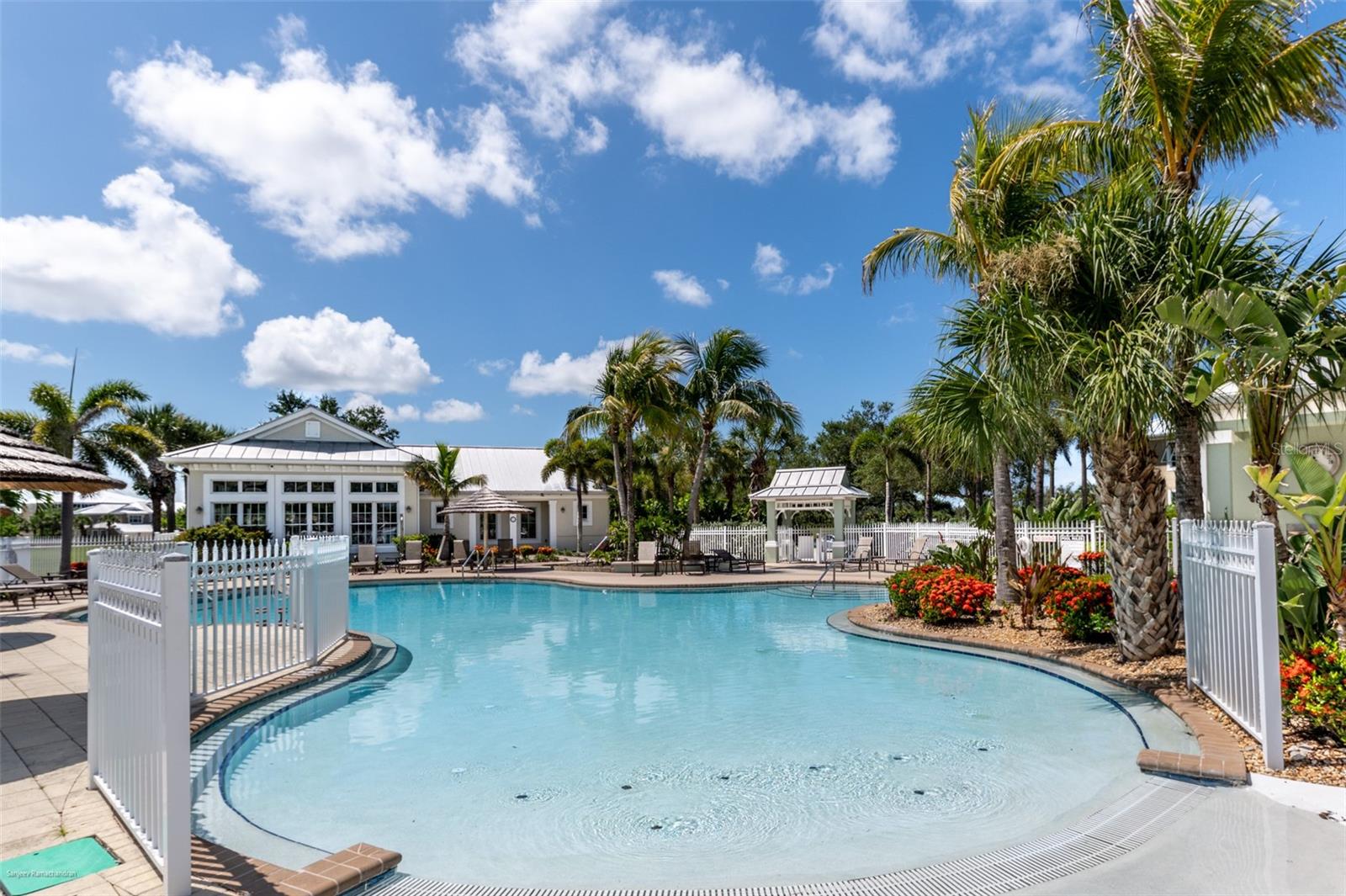 HAMMOCKS-PRESERVE PH 01 - Residential Lease