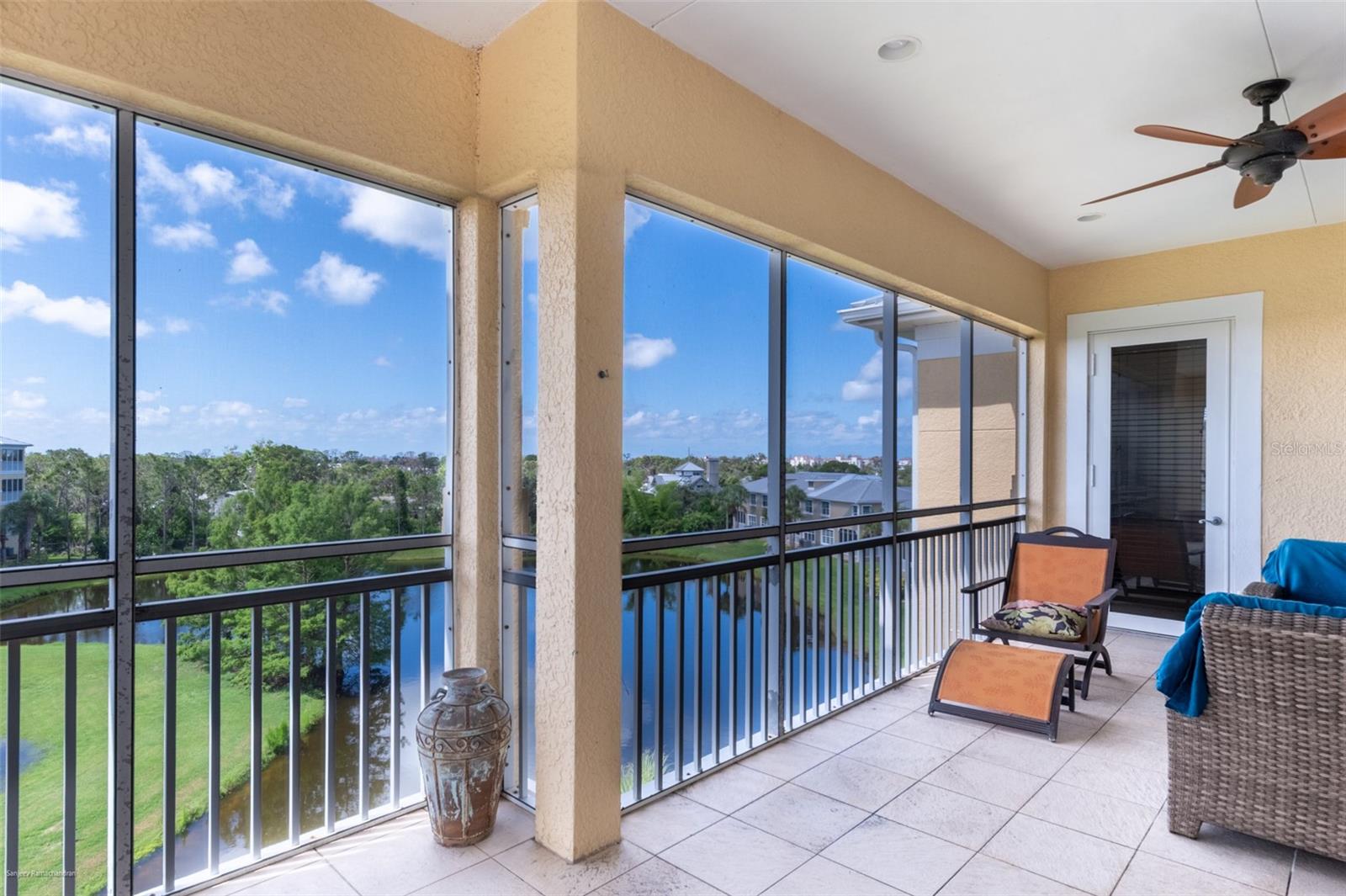HAMMOCKS-PRESERVE PH 01 - Residential Lease