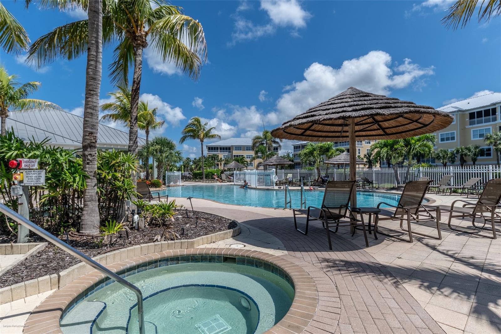 HAMMOCKS-PRESERVE PH 01 - Residential Lease