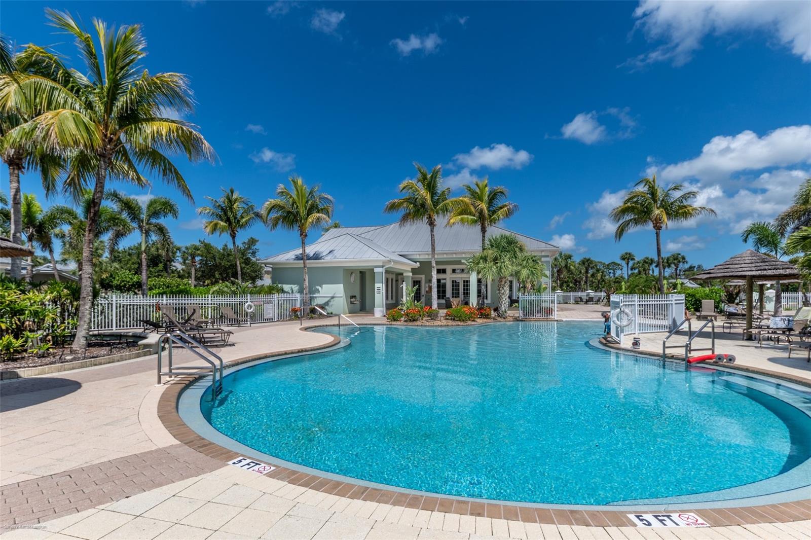 HAMMOCKS-PRESERVE PH 01 - Residential Lease