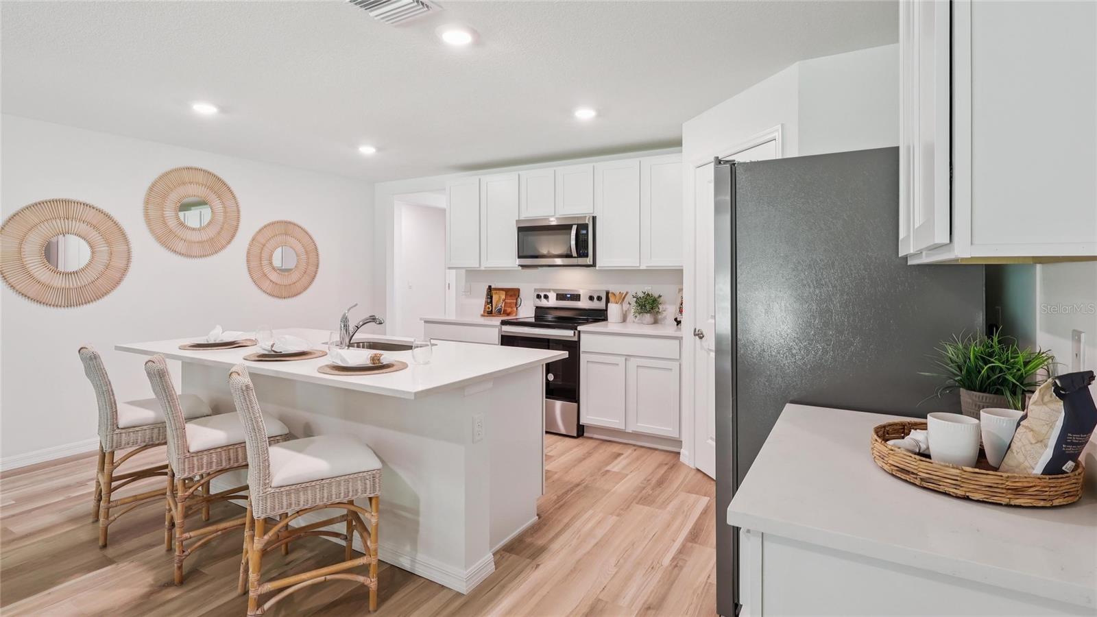 5037 SW 165TH STREET ROAD