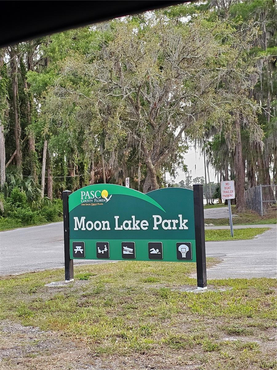 MOON LAKE ESTATES - Land