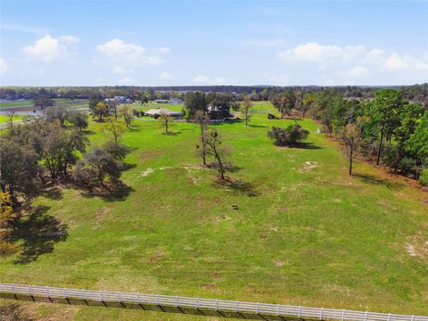 Tiny photo for 10532 SW 27th Avenue, Ocala, FL 34476 (MLS # OM717160)