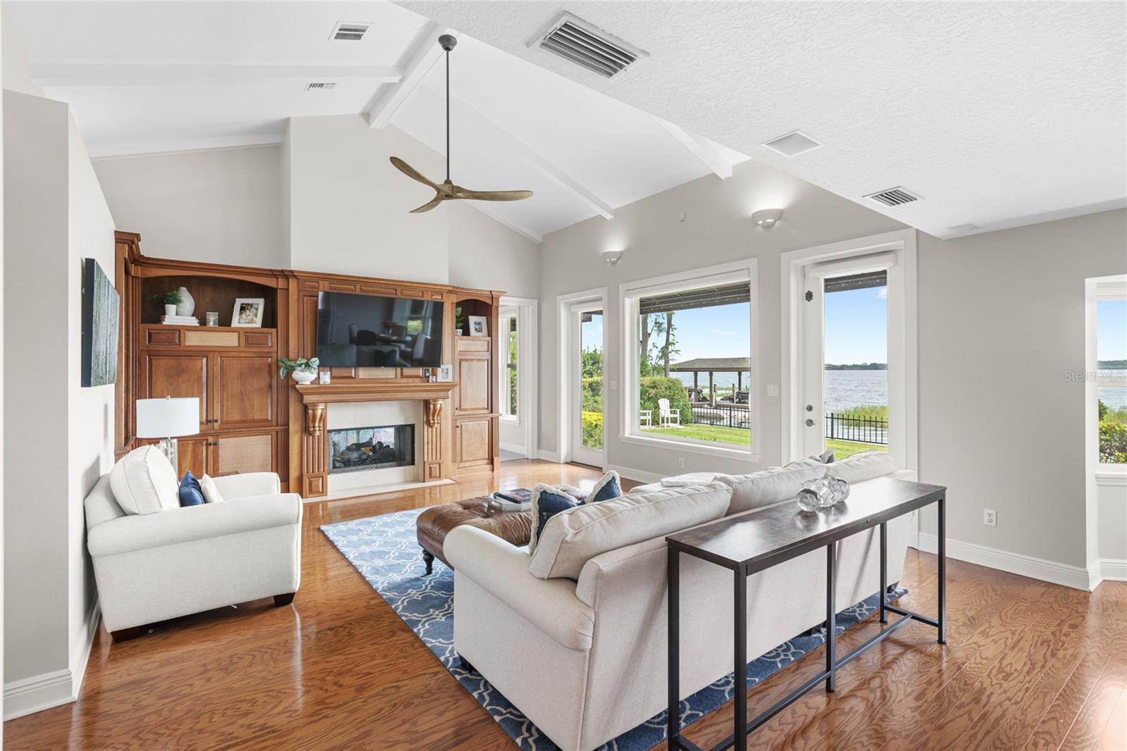 BAY POINT - Residential