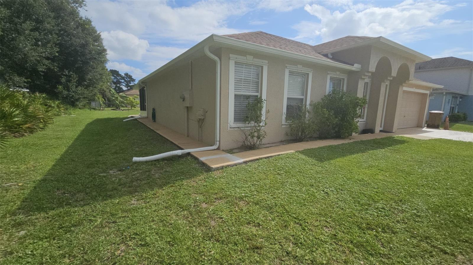 627 N DELMONTE COURT
