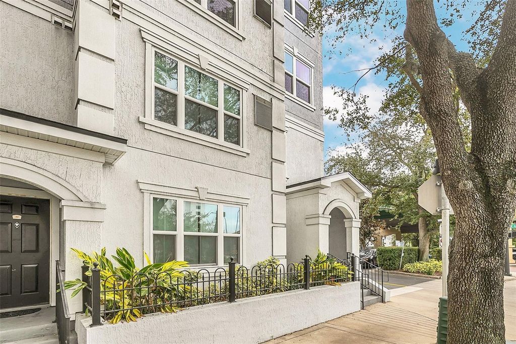 Photo of 204 E South Street #1055, Orlando, FL 32801 (MLS # O6376427)