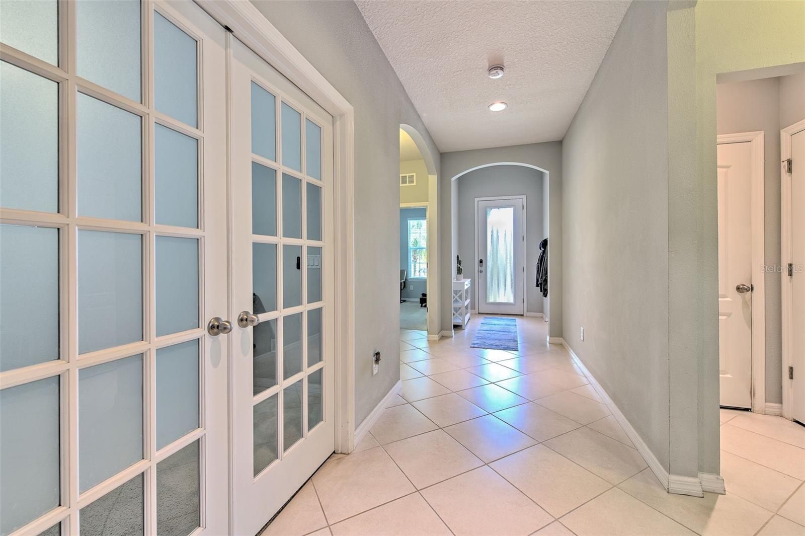 LUCAYA LAKE CLUB PH 2E - Residential