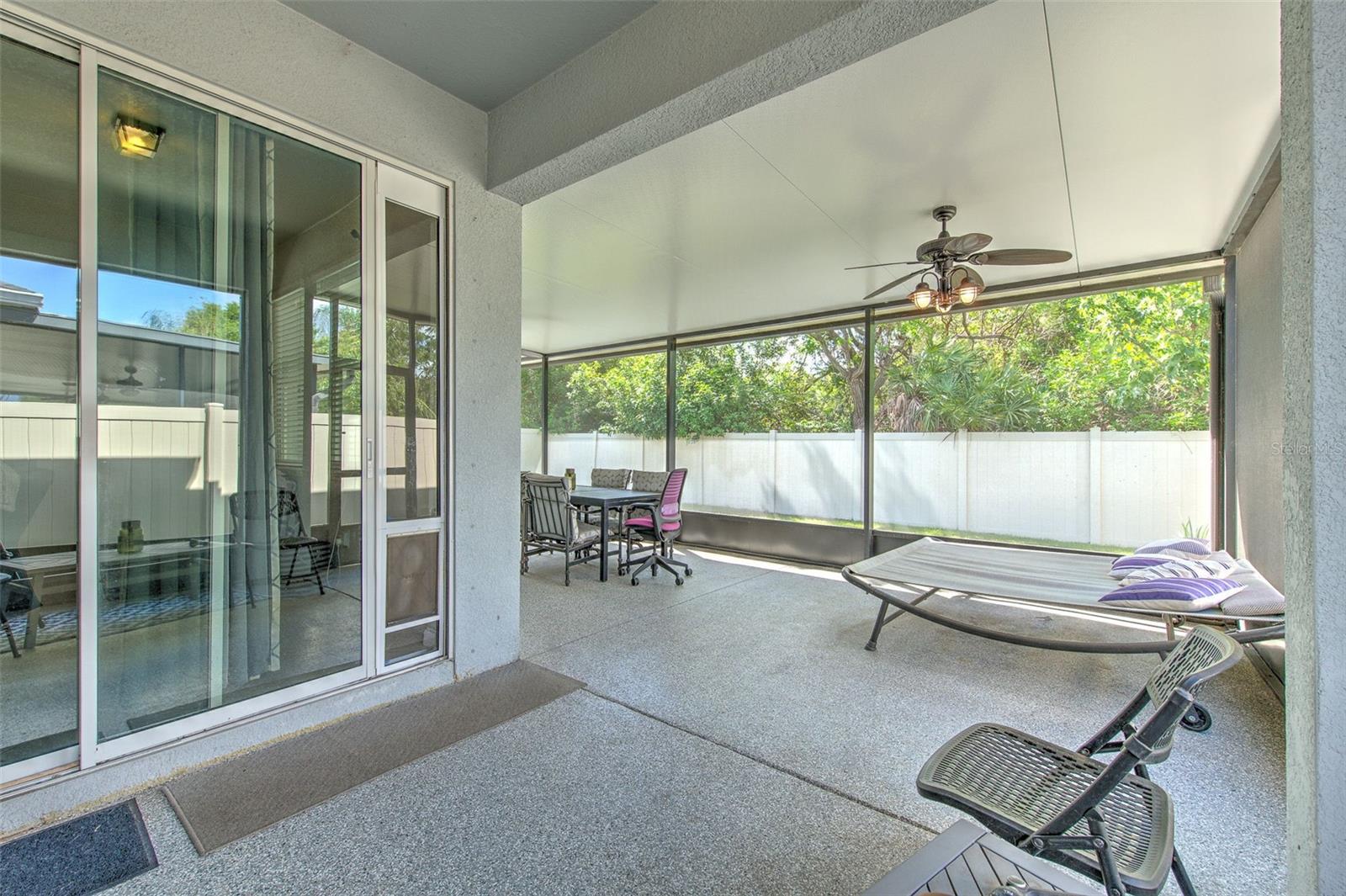 LUCAYA LAKE CLUB PH 2E - Residential