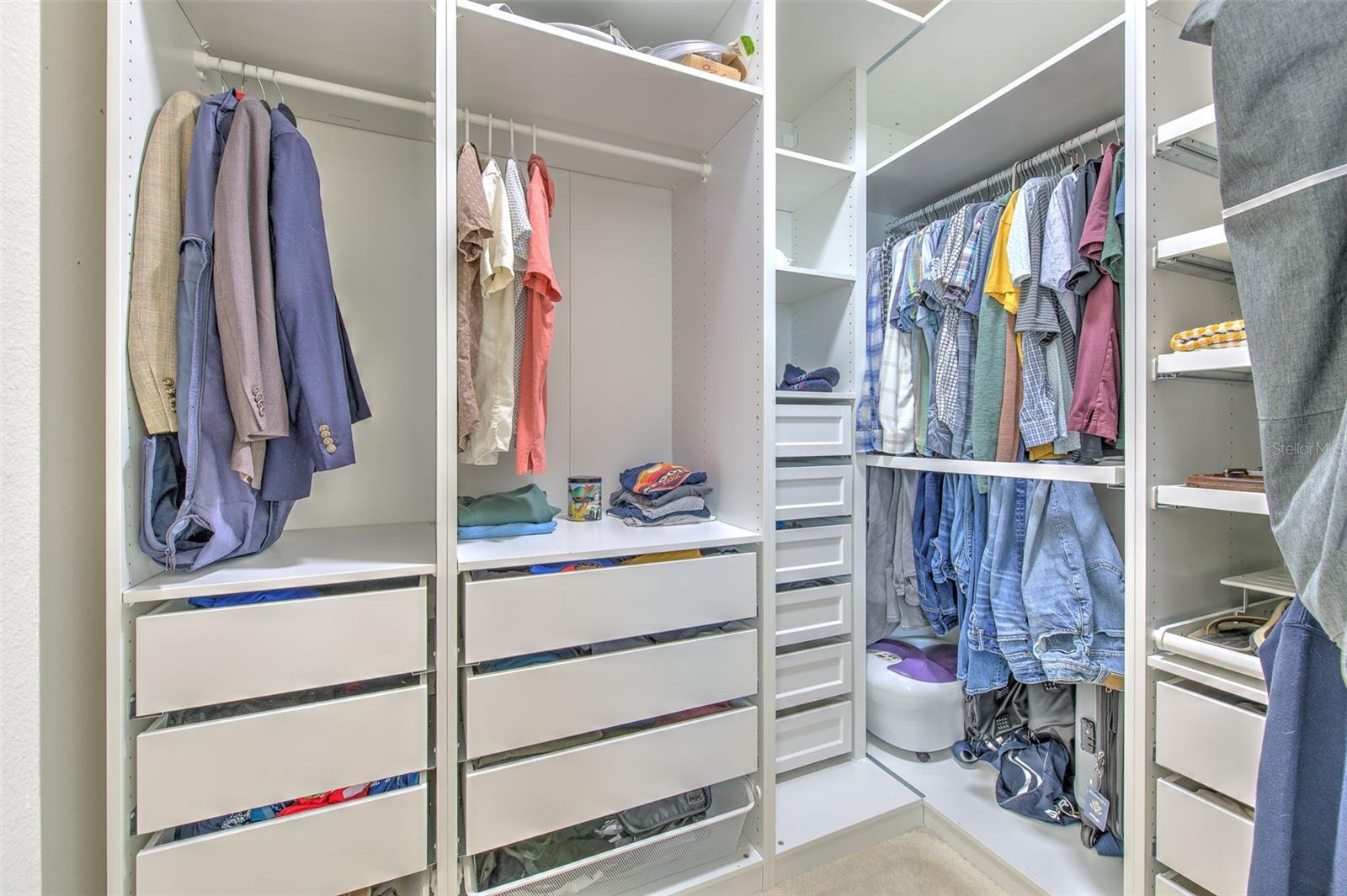 LUCAYA LAKE CLUB PH 2E - Residential