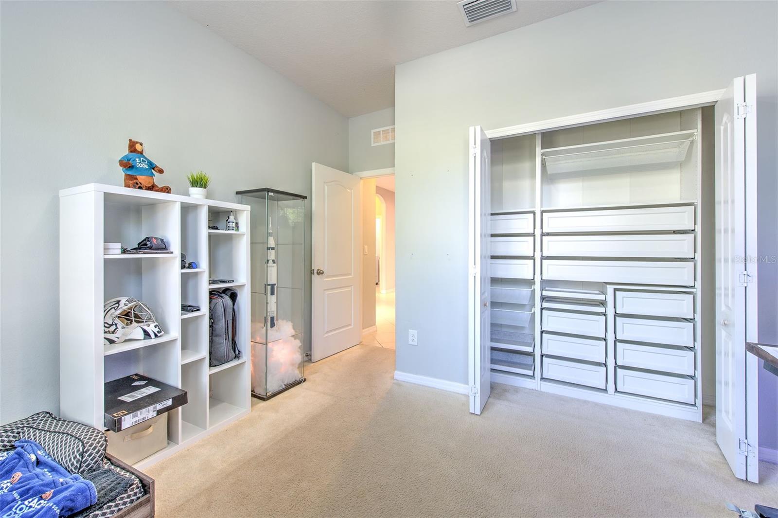 LUCAYA LAKE CLUB PH 2E - Residential