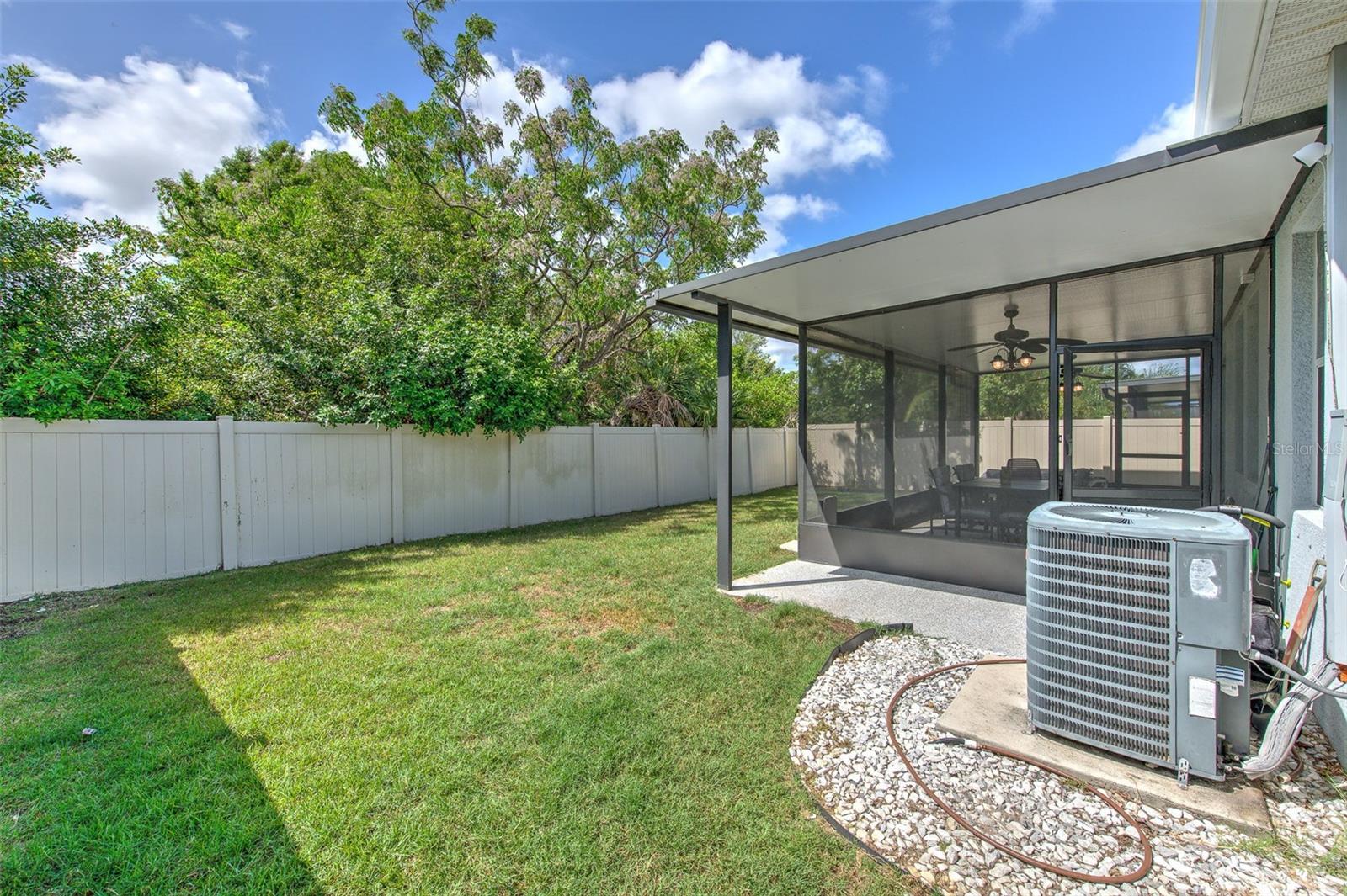 LUCAYA LAKE CLUB PH 2E - Residential