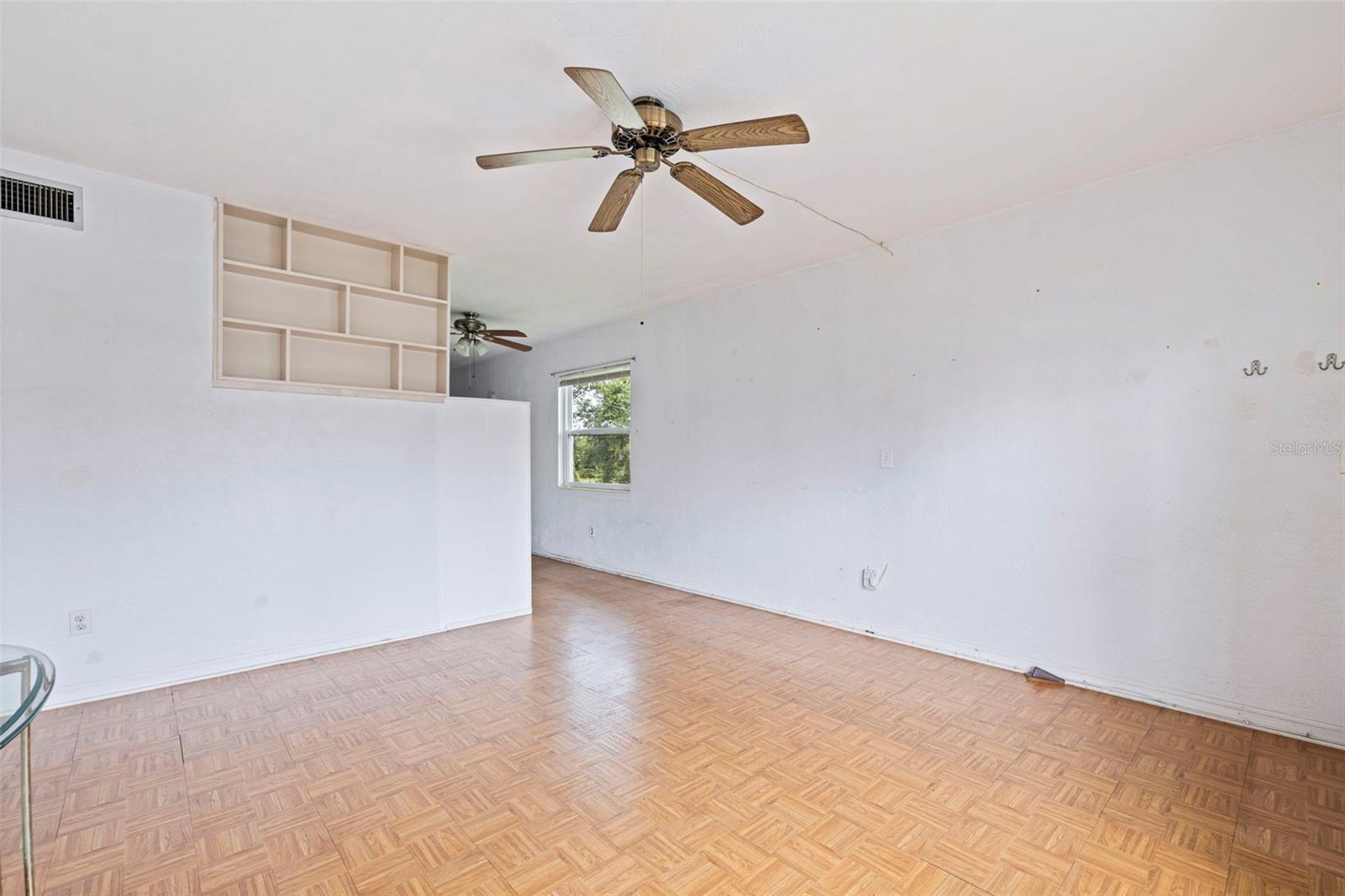 CLEARVIEW OAKS - Residential