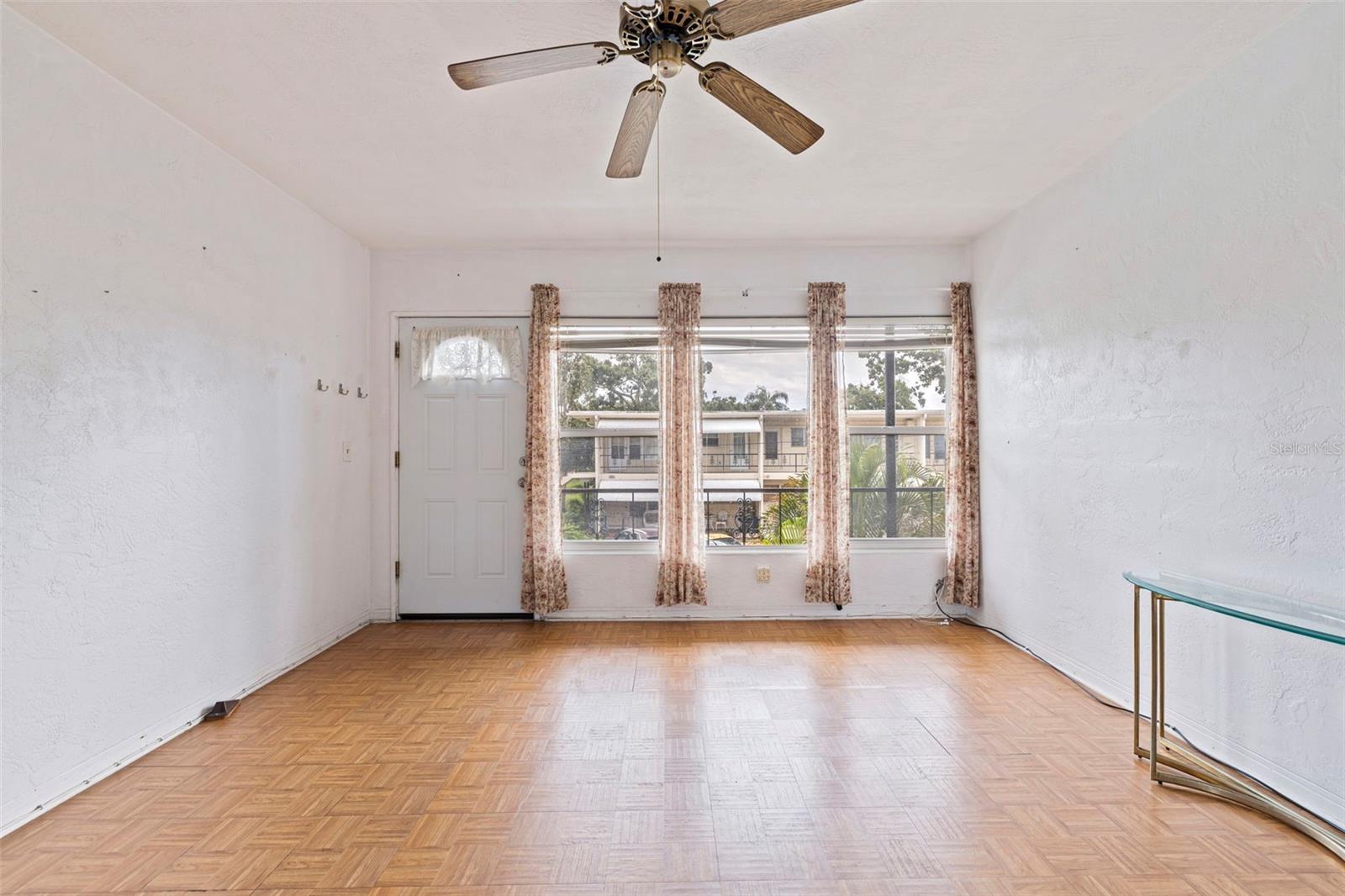 CLEARVIEW OAKS - Residential