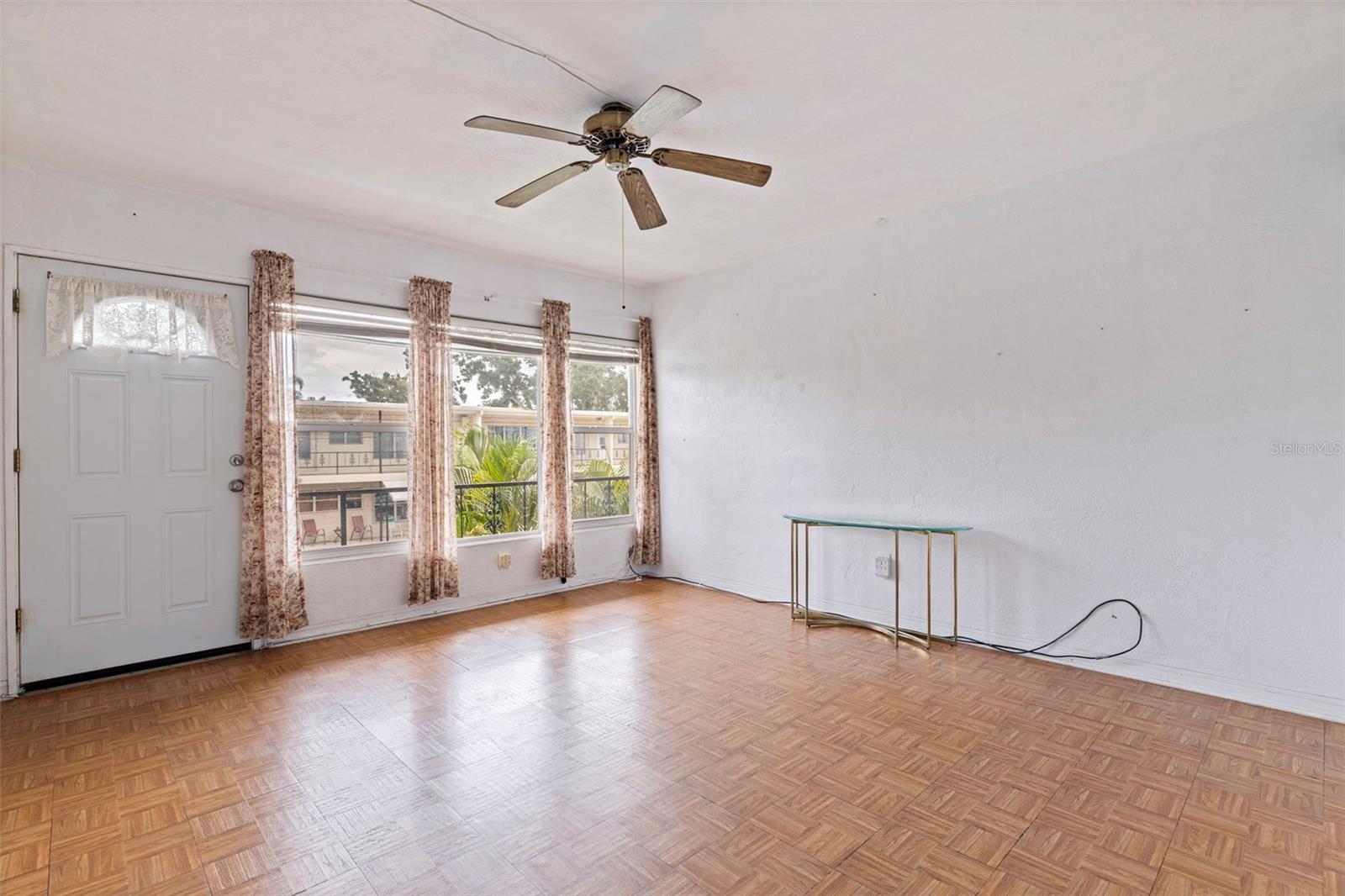 CLEARVIEW OAKS - Residential