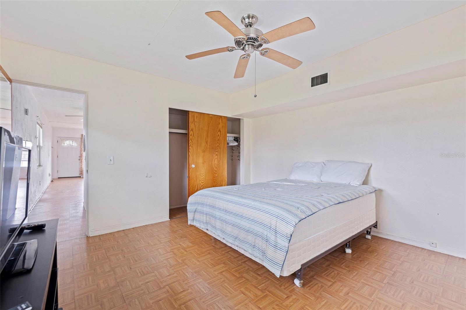 CLEARVIEW OAKS - Residential