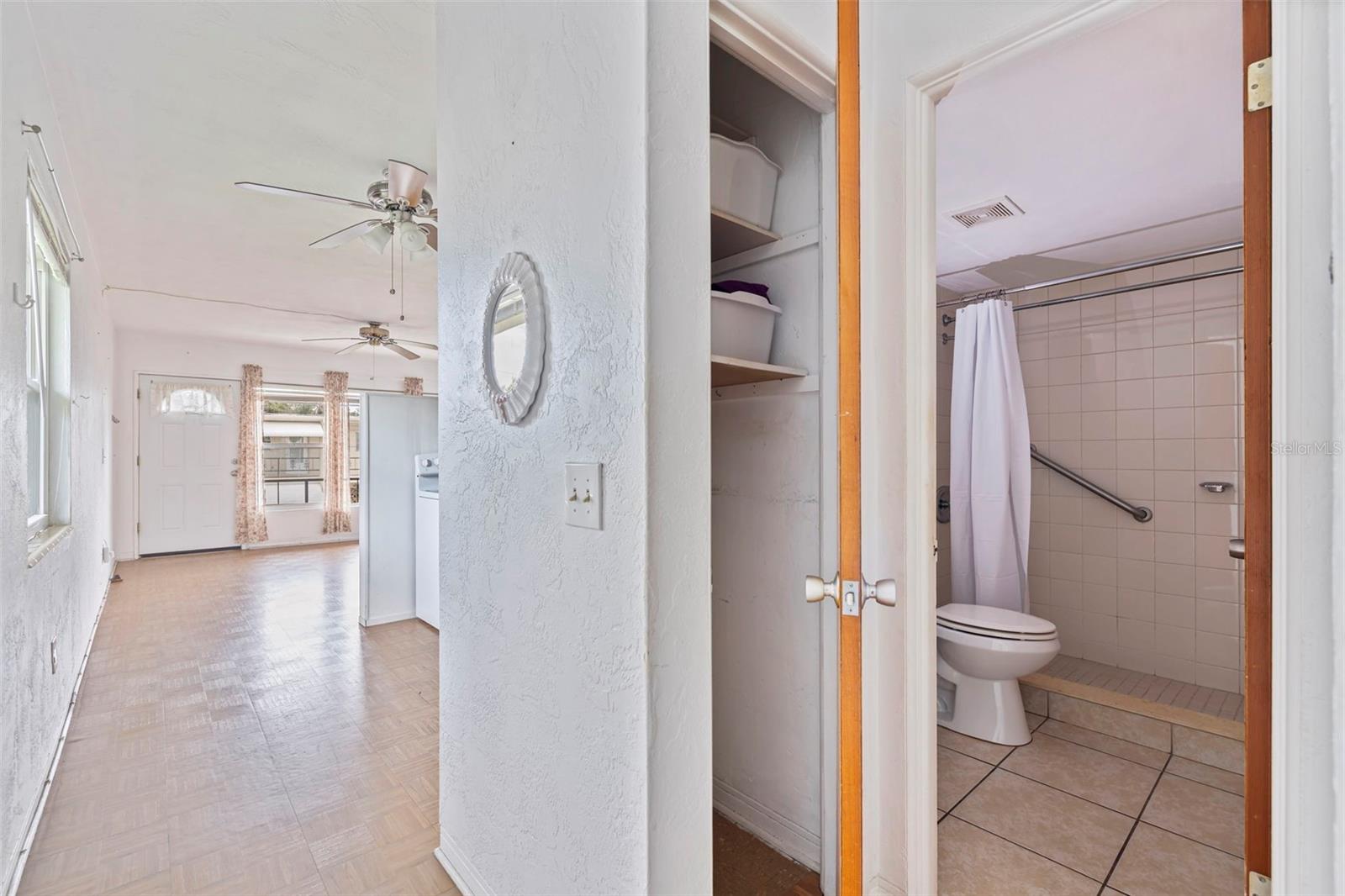 CLEARVIEW OAKS - Residential