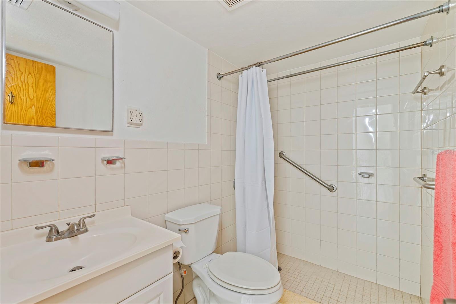 CLEARVIEW OAKS - Residential