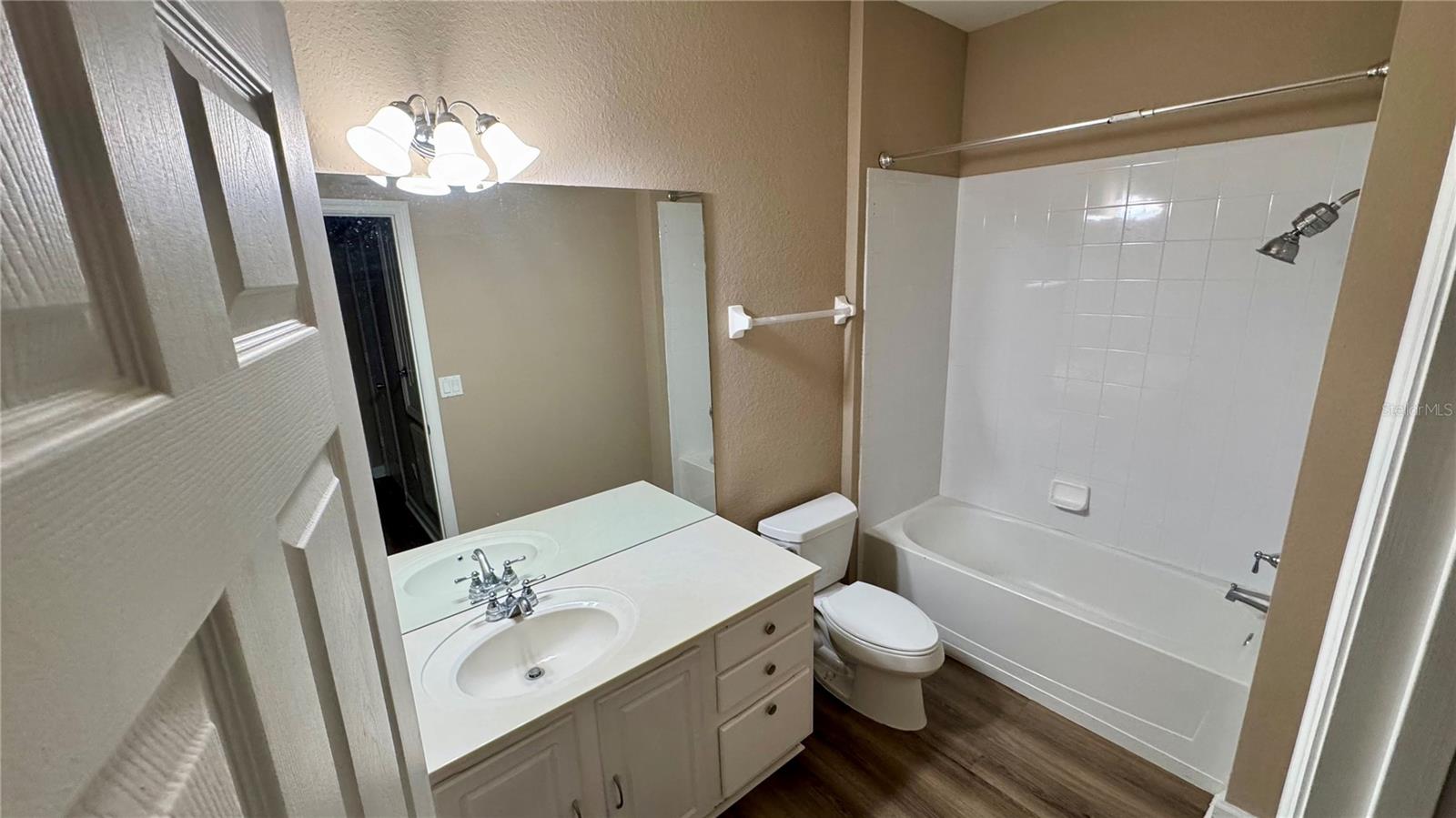 STONEBRIDGE RESERVE PH 03 - Residential Lease