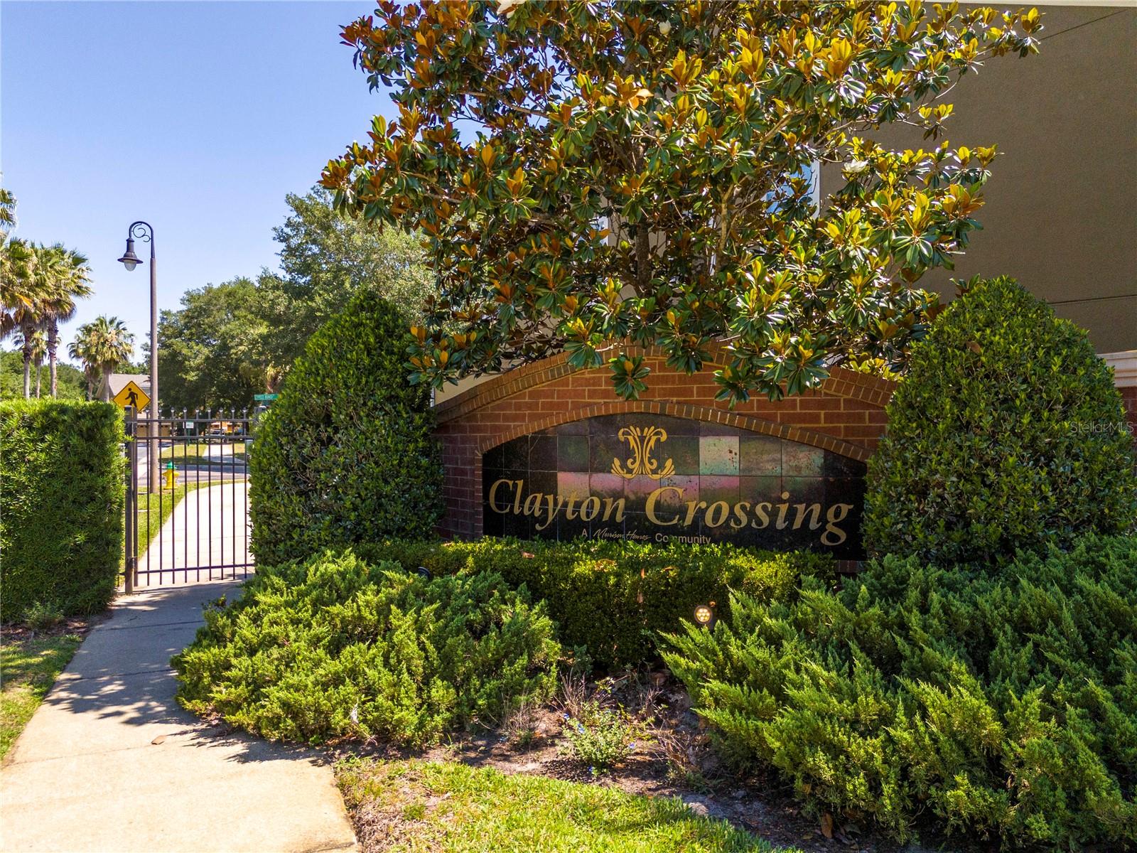 CLAYTON CROSSING TOWNHOMES SECOND AMENDM - Residential