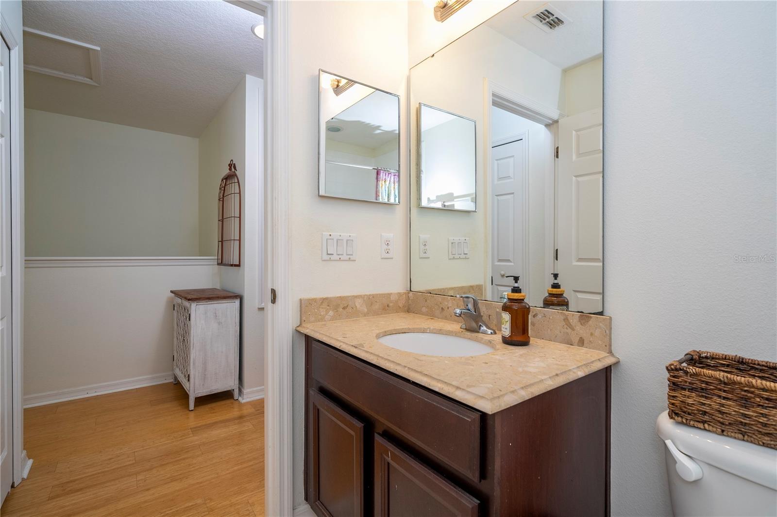 CLAYTON CROSSING TOWNHOMES SECOND AMENDM - Residential