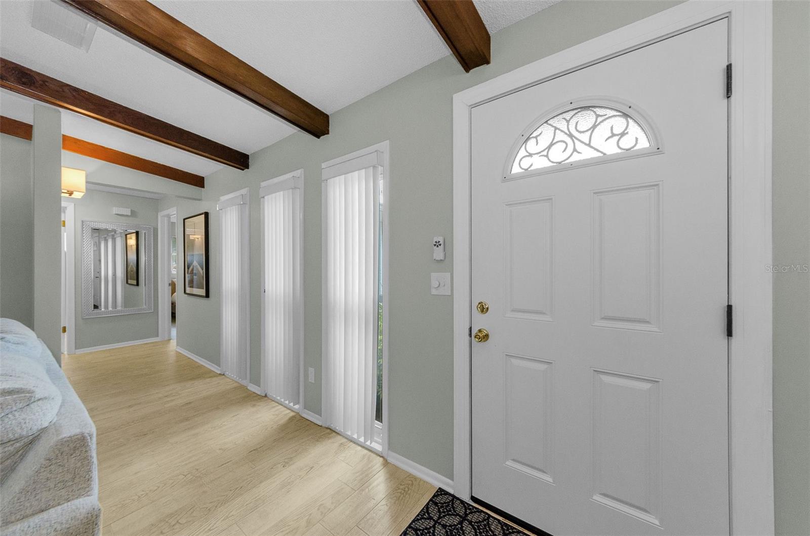 LAKESIDE TERRACE 1ST ADD - Residential Lease