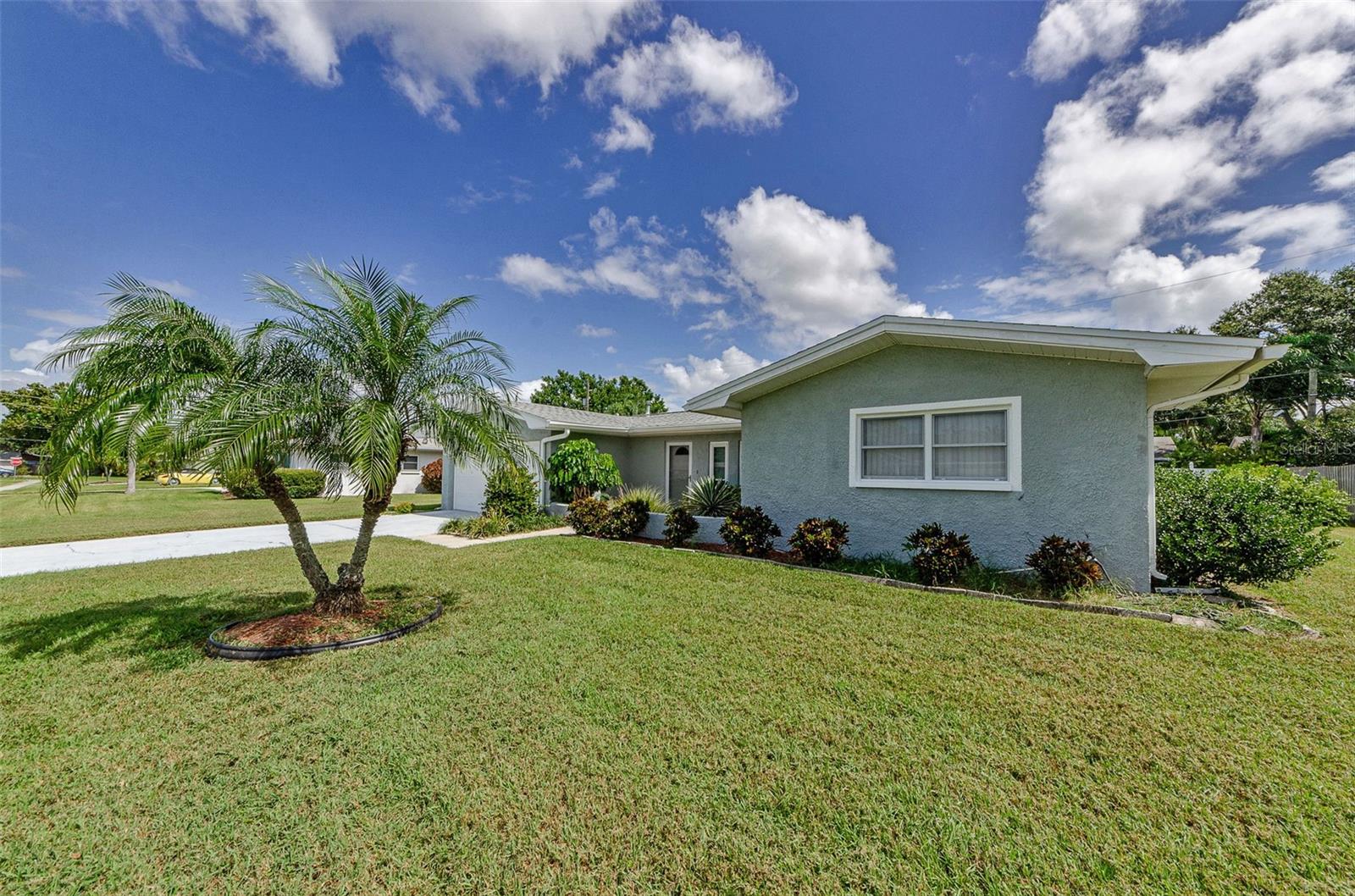 LAKESIDE TERRACE 1ST ADD - Residential Lease