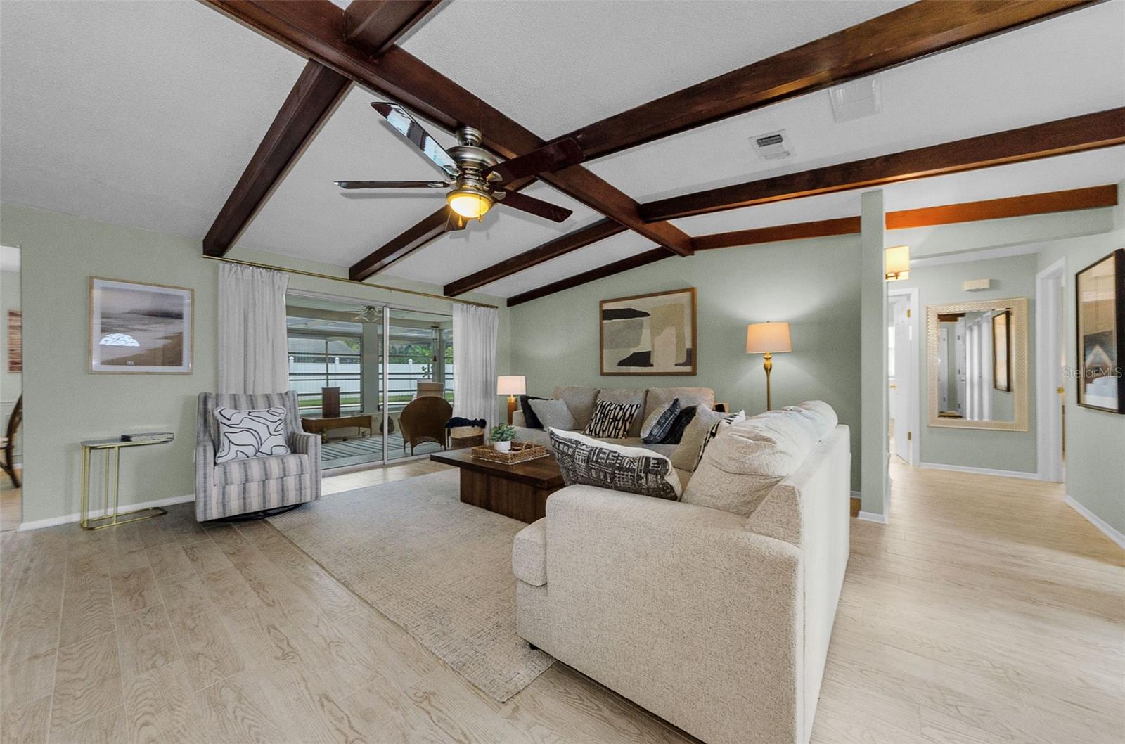 LAKESIDE TERRACE 1ST ADD - Residential Lease