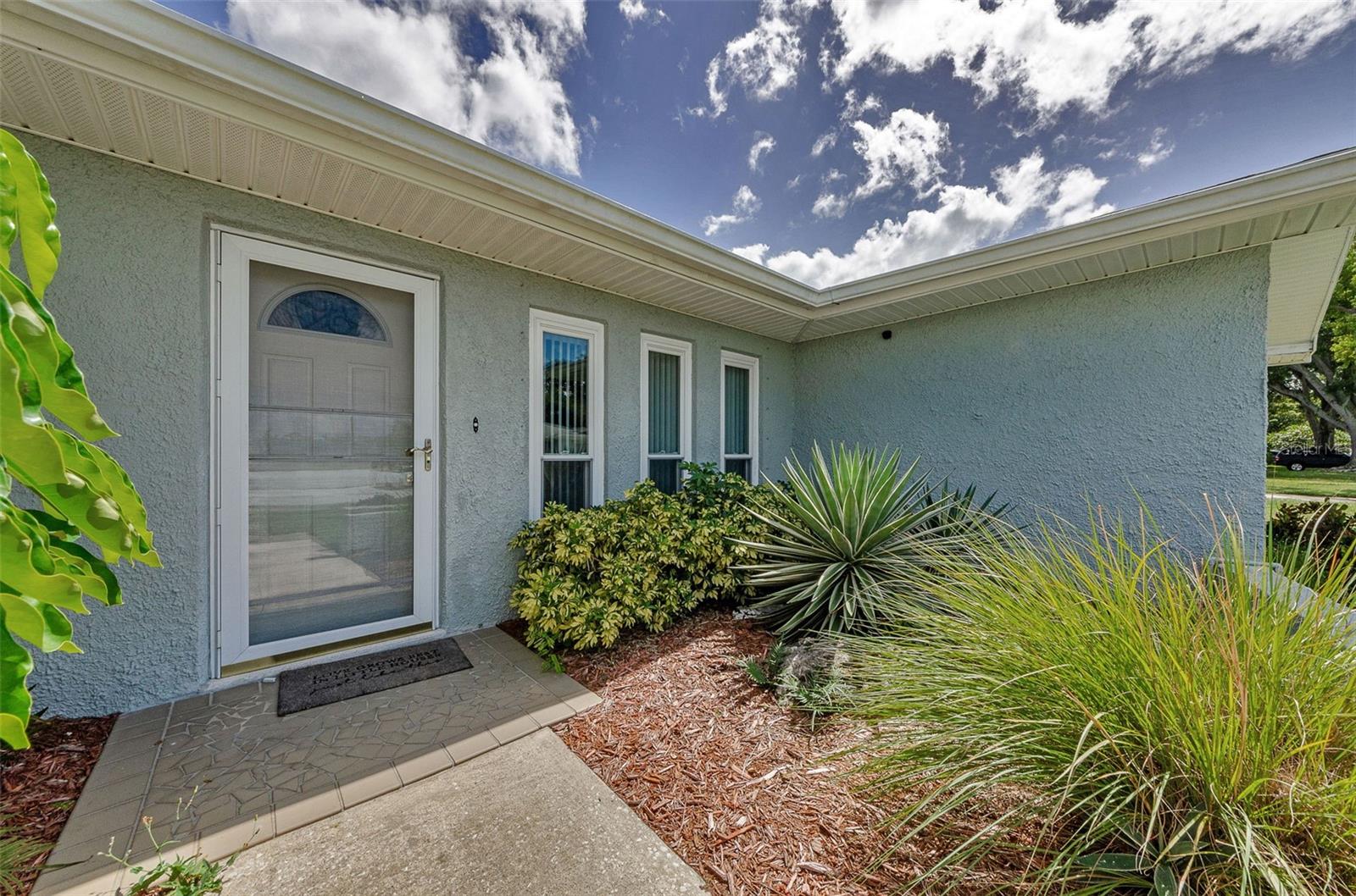 LAKESIDE TERRACE 1ST ADD - Residential Lease