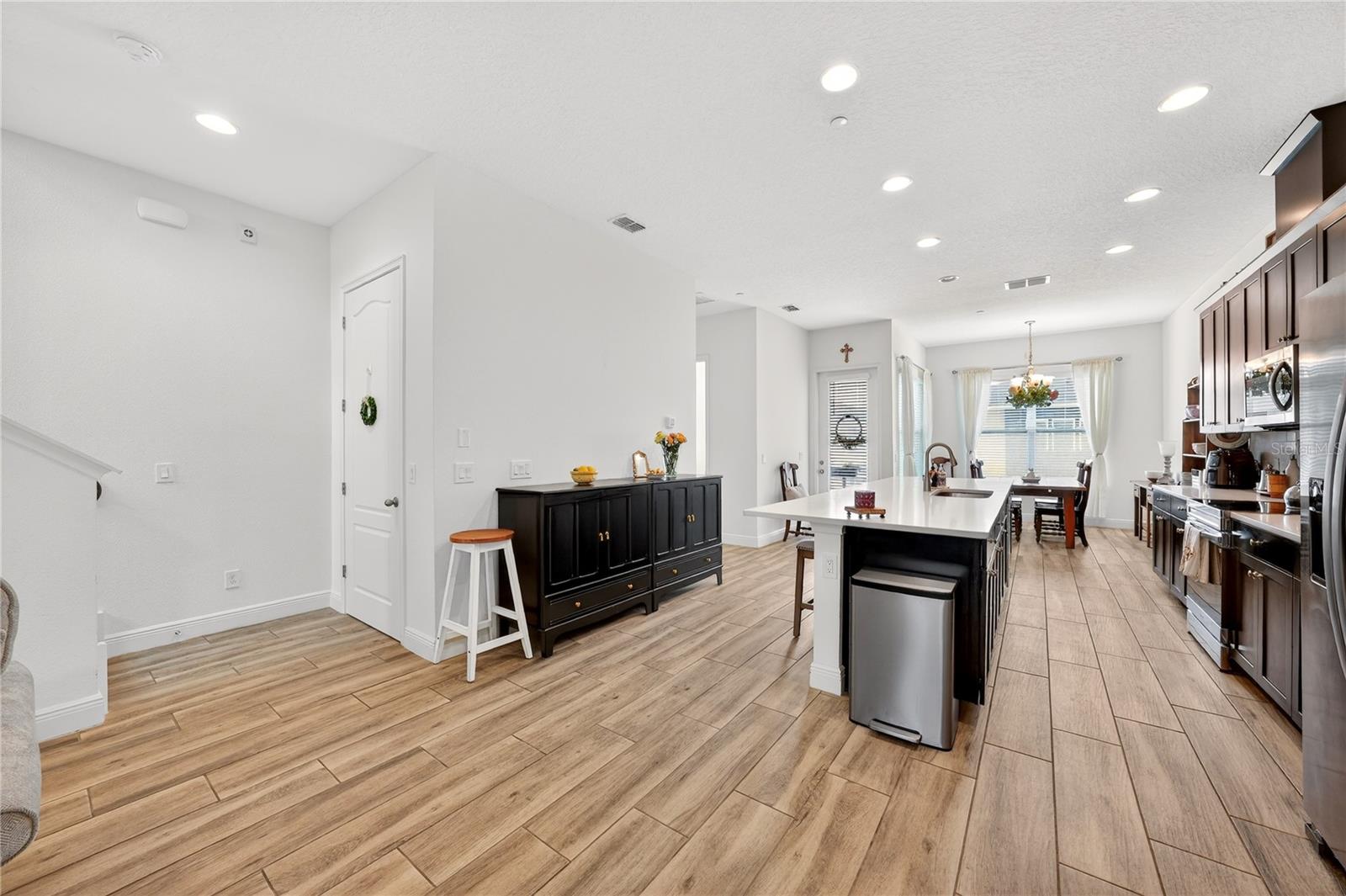 LAUREATE PARK NEIGHBORHOOD CENTER PHASE - Residential