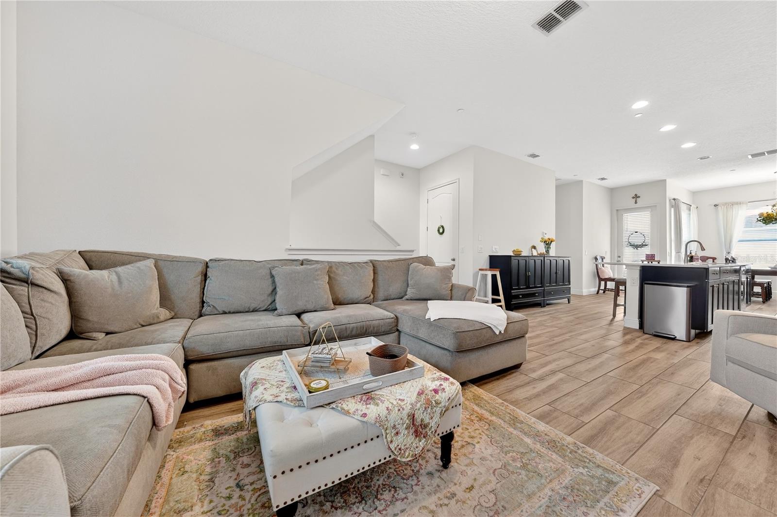 LAUREATE PARK NEIGHBORHOOD CENTER PHASE - Residential